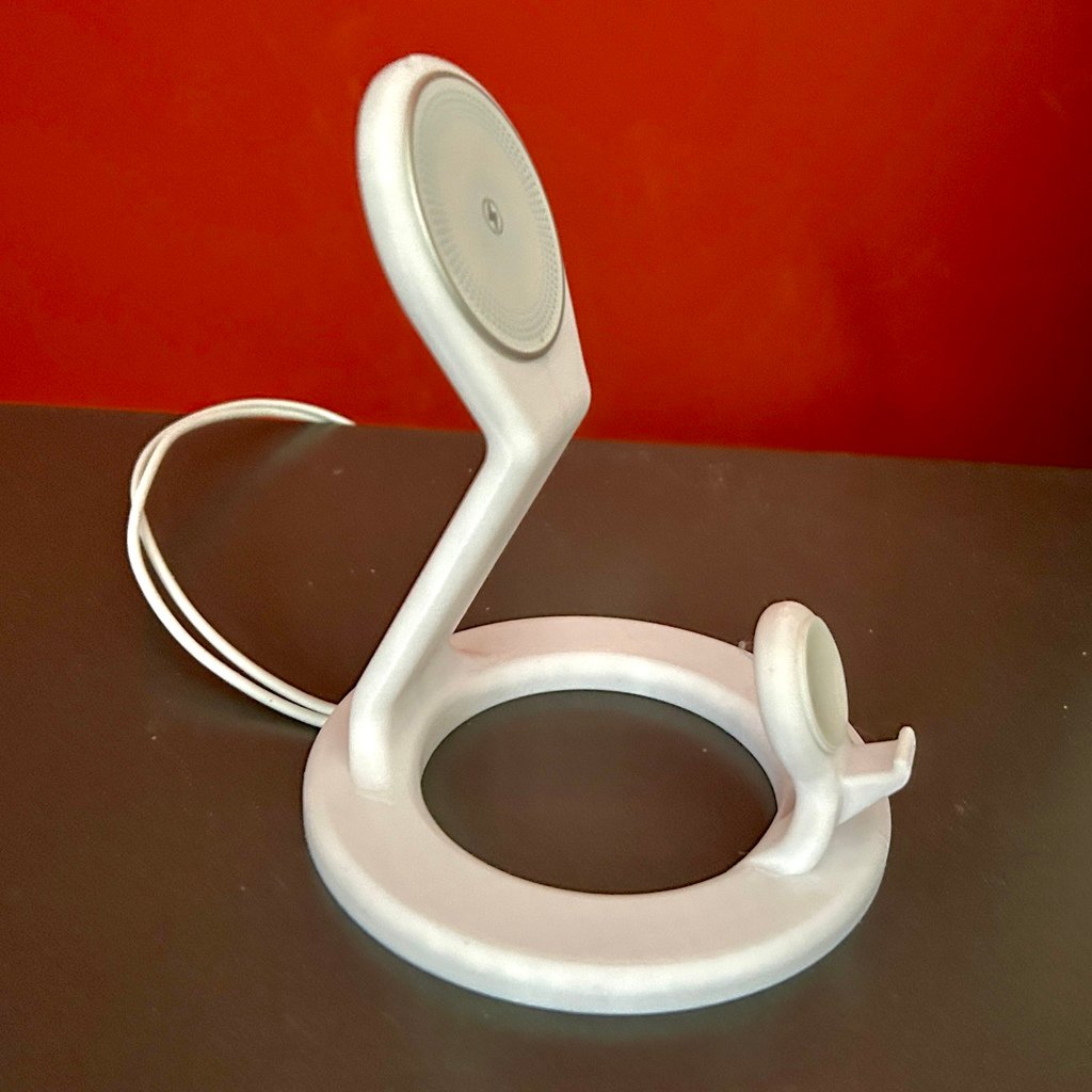 iPhone and Apple watch charging stand - for magnetic chargers  - use with new Standby mode