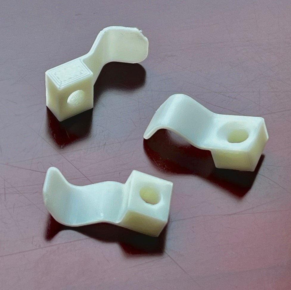 Screw on Fly Screen Catch / Clip - Parameterized
