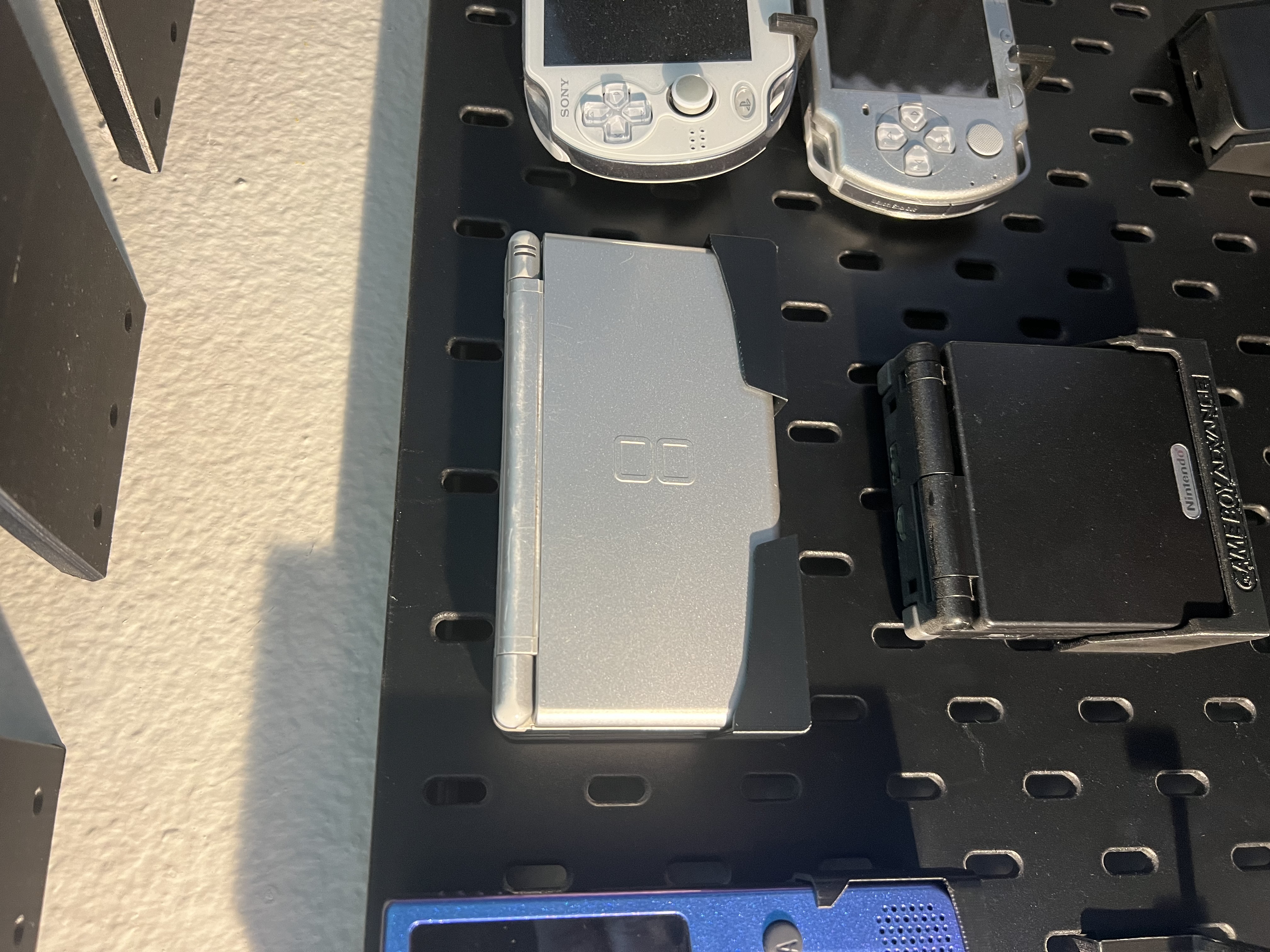 Nintendo DS Lite Skadis Mount V2