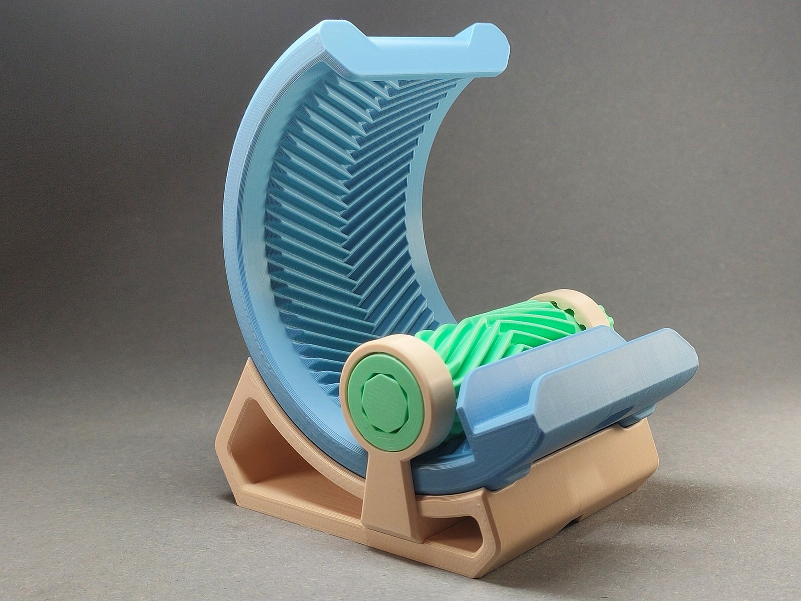 Miniatura 3 do modelo 3D Geared Phone Stand