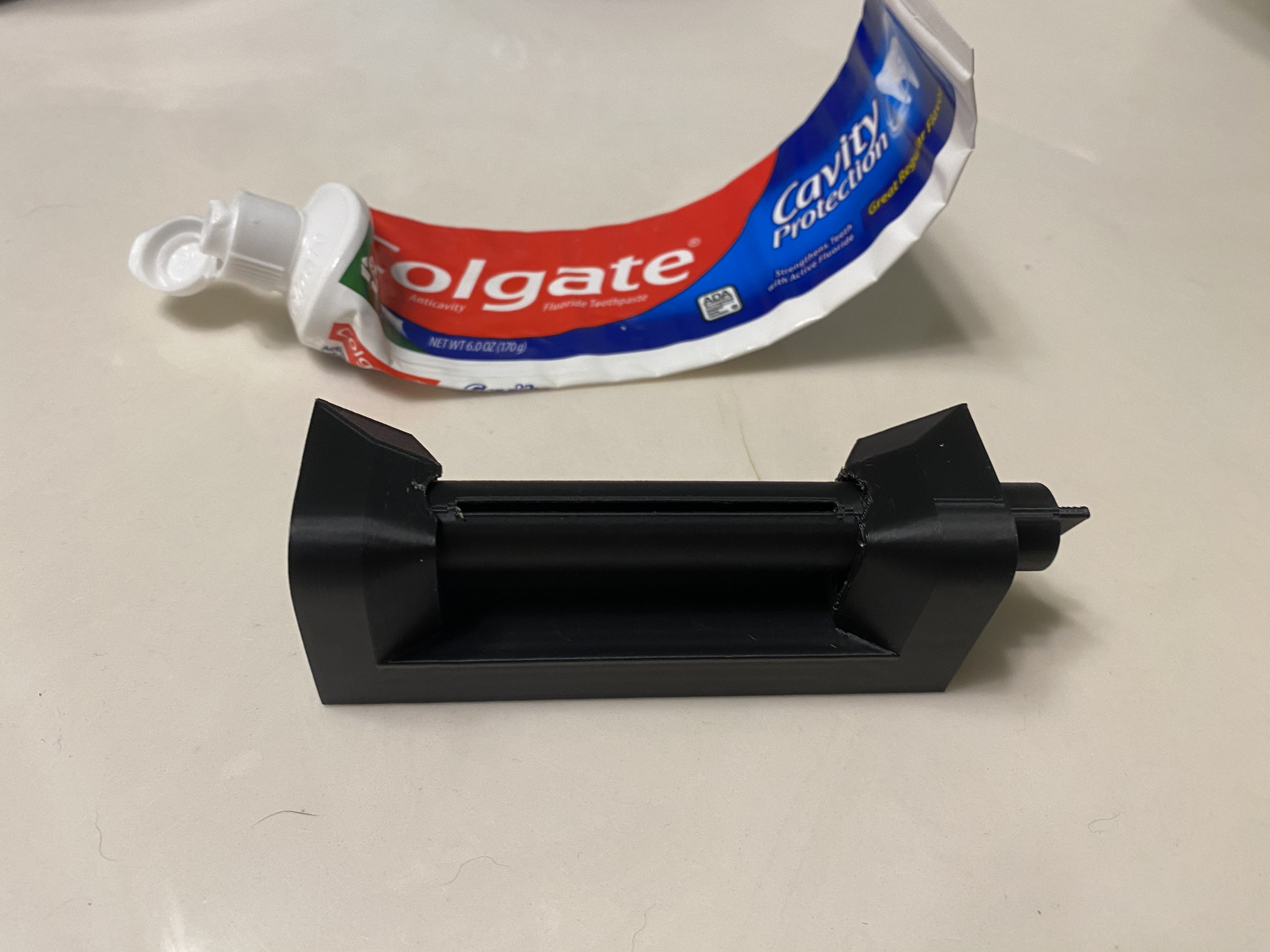 Miniatura 2 do modelo 3D Toothpaste Roller