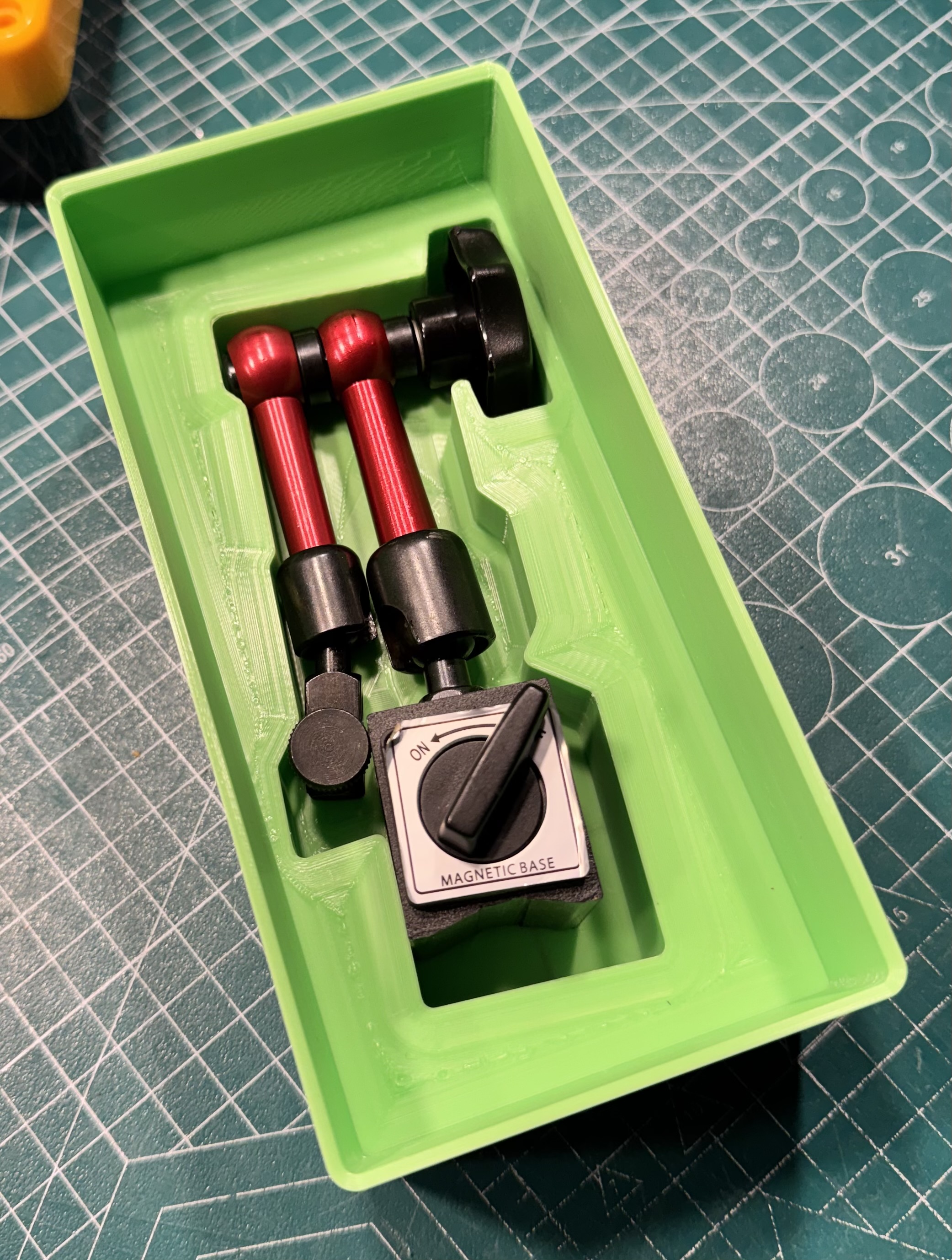 Gridfinity Dial Indicator Stands - Larger Knob version 3D model