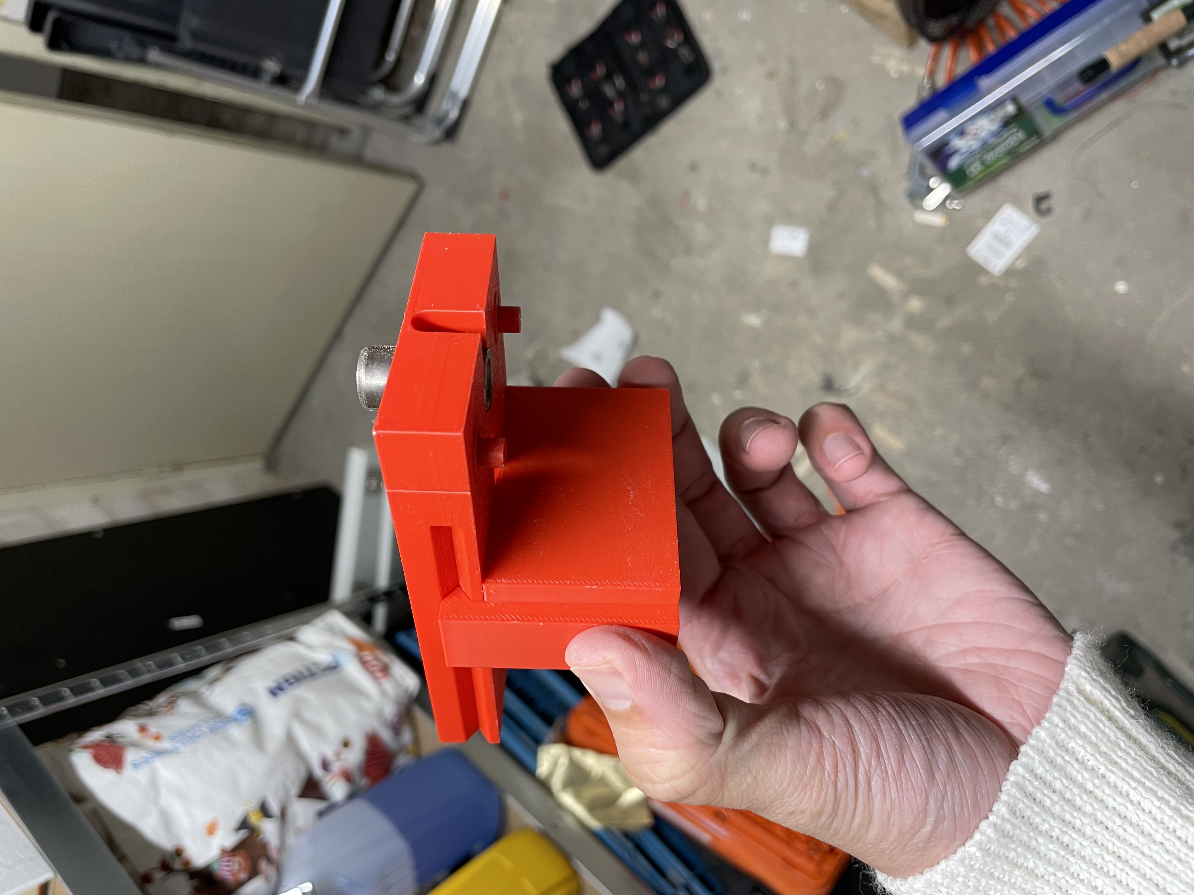 Dowel jig for 6mm dowels with alignment pins by nando davis Download