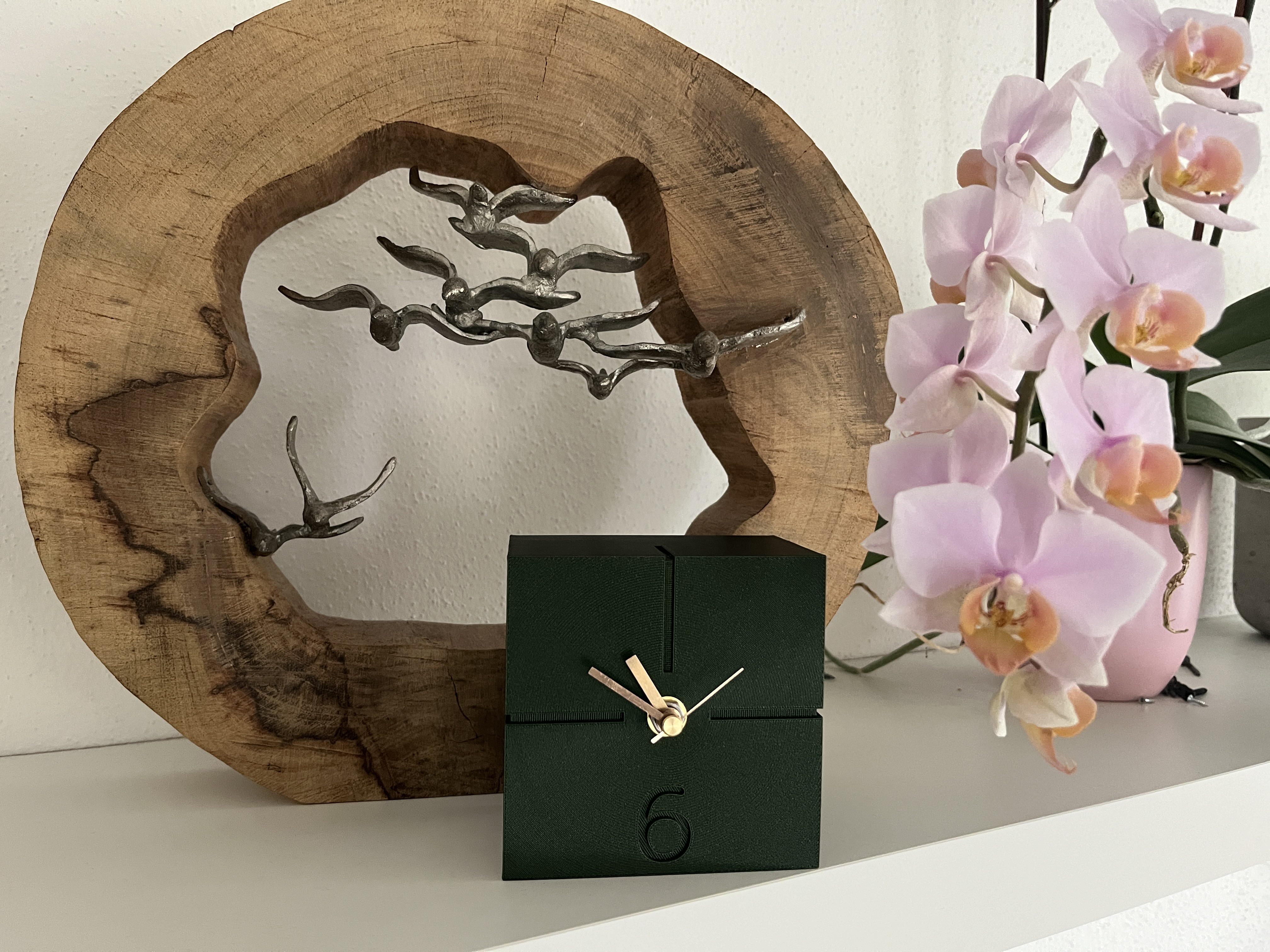 Miniatura 2 do modelo 3D Vintage Cube Clock