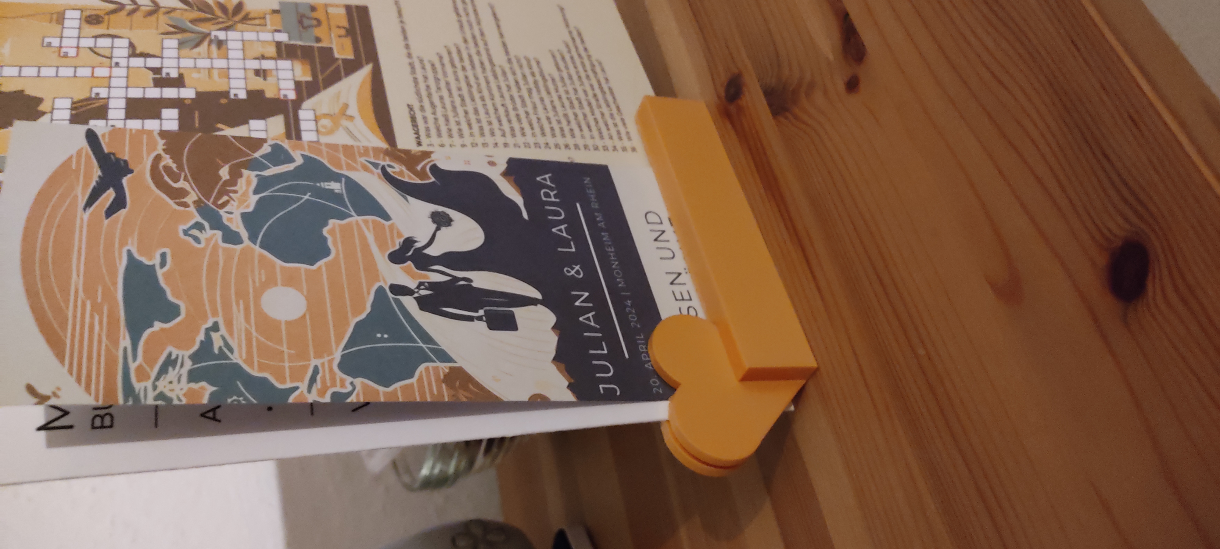 Heart Sheet Display / Card Holder / Menu Stand