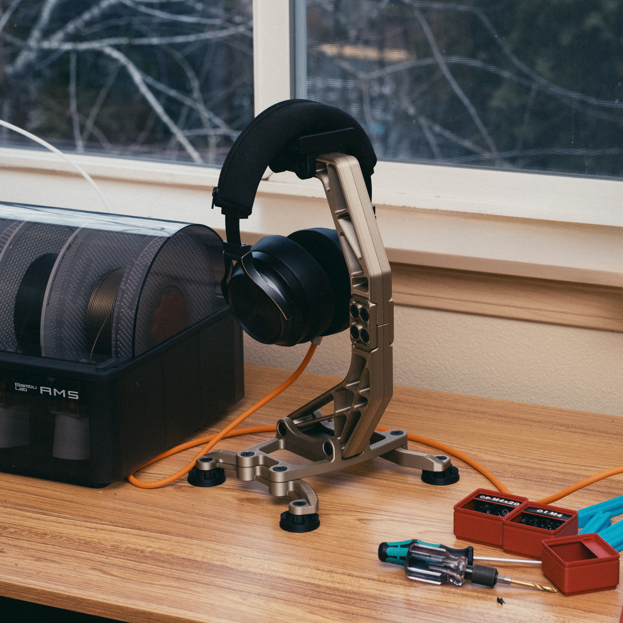 headphone-stand-industrial-by-josh-3d-download-free-stl-model