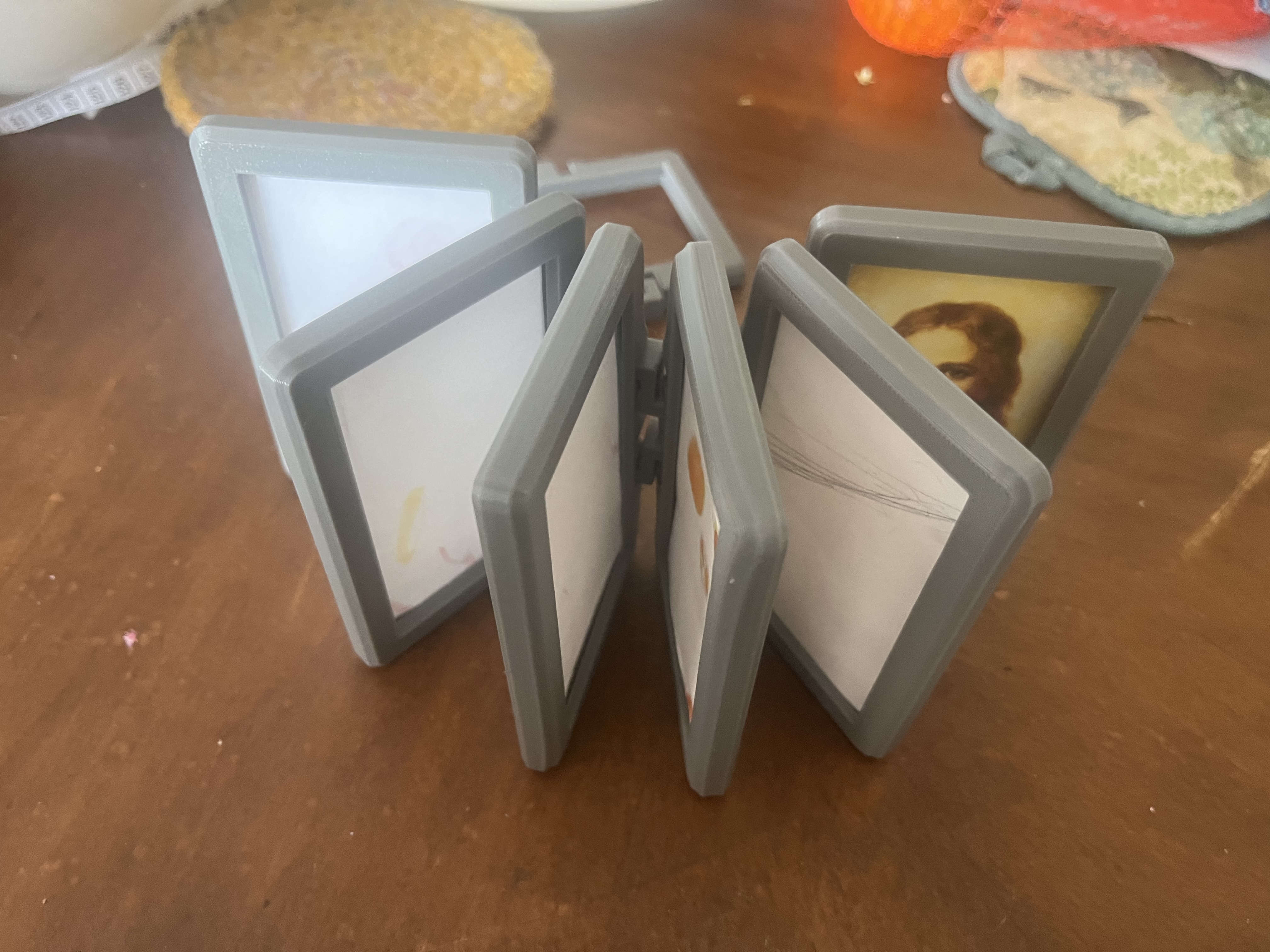 Miniatura 4 do modelo 3D Click together photo frames