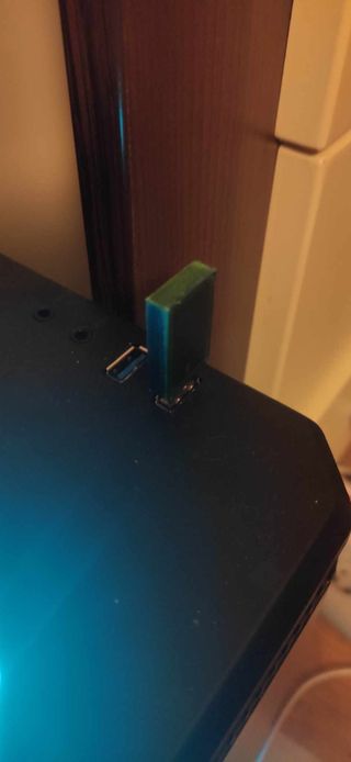 small sandisk pendrive shell — thumbnail 3