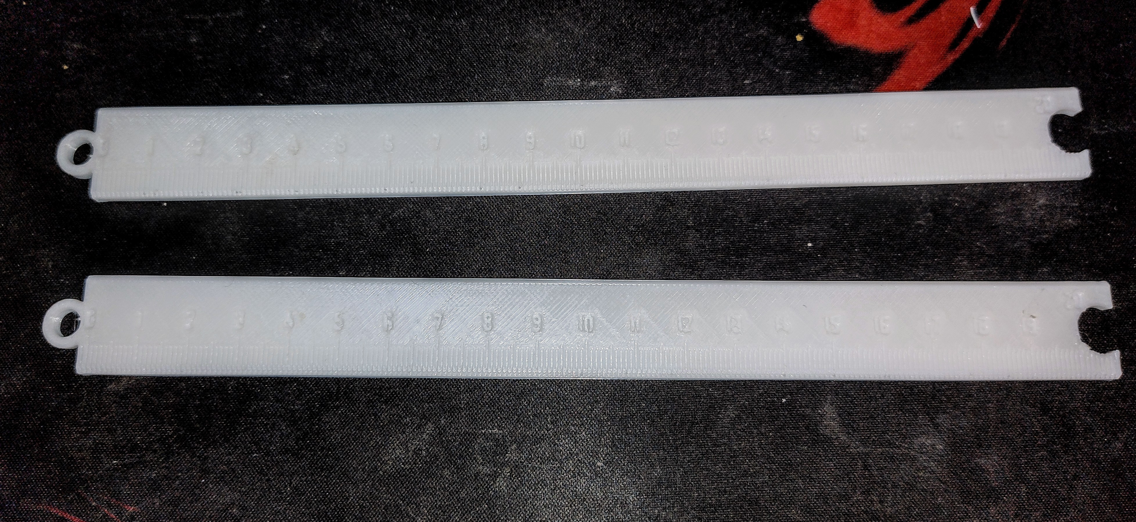 Miniatura 2 do modelo 3D Regla Extensible 20cm (extendable ruler)