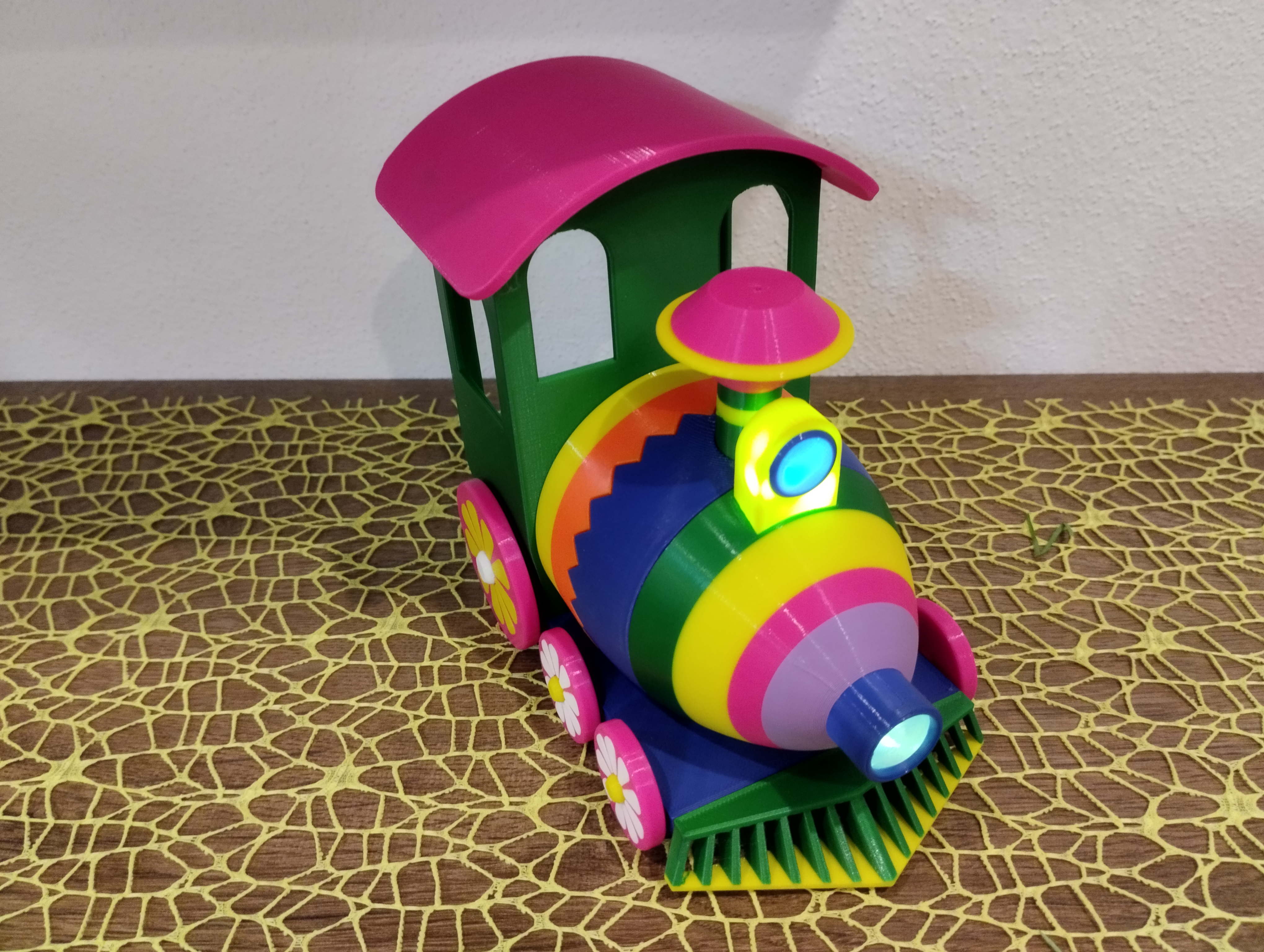 Miniatura 9 do modelo 3D Easter train