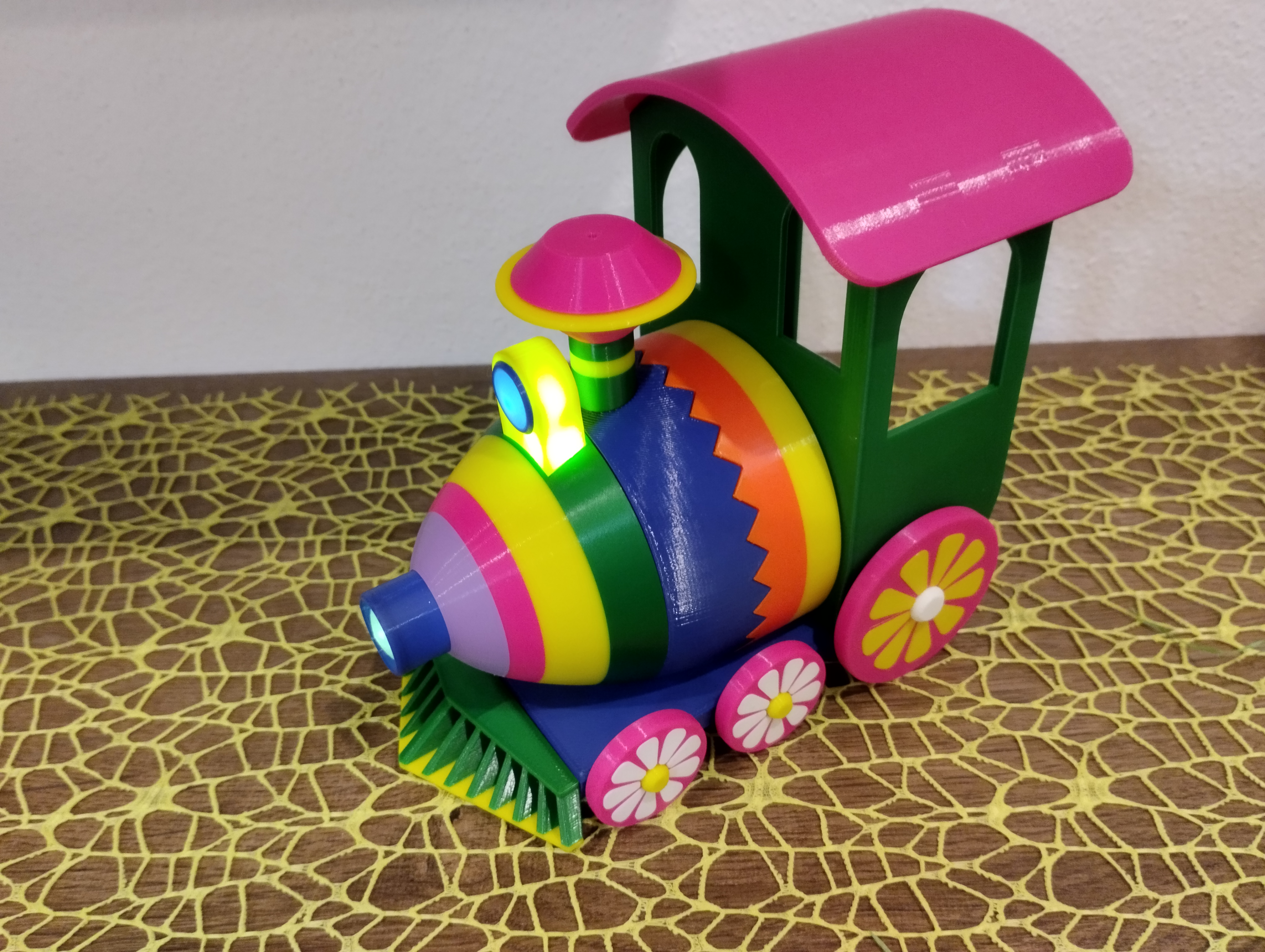 Miniatura 13 do modelo 3D Easter train