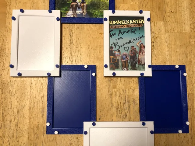 Photo frame for instant photos or standard 10x15cm photos