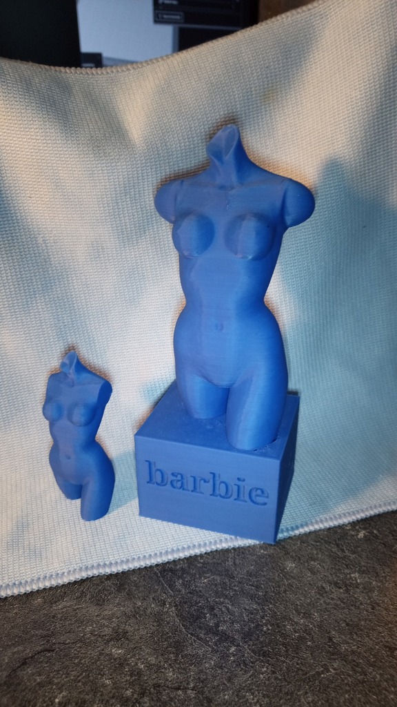 barbie torso — miniatura 2