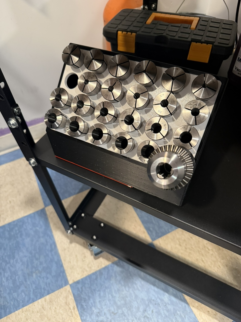 Gridfinity and Flat bottomed R8 Collet Trays 6x4 and 3x4 Angled