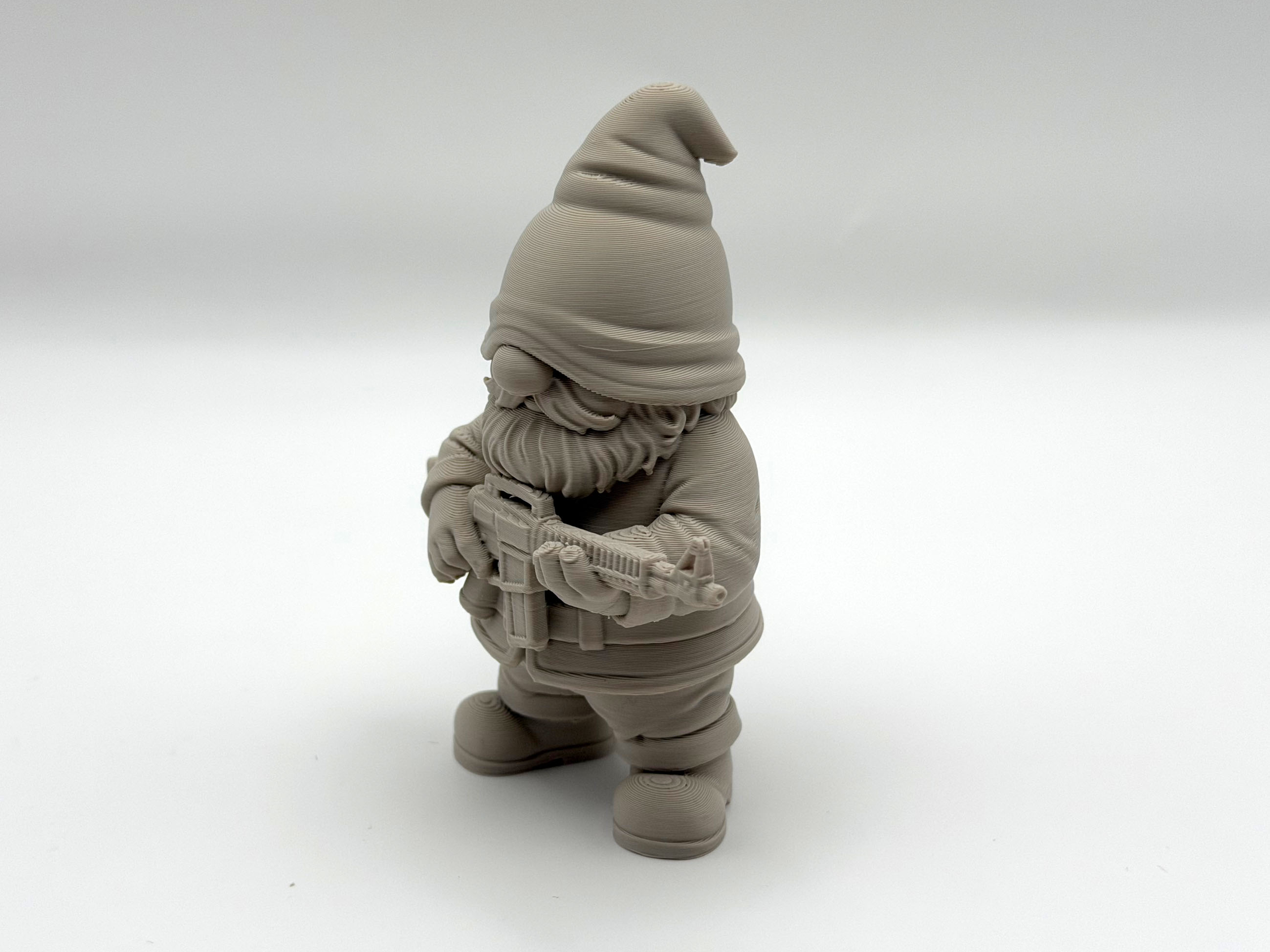 Miniatura 4 do modelo 3D Automatic Rifle Gnome