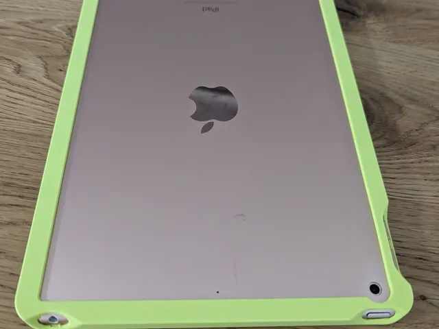 ipad 6th gen case 9.7-inch model