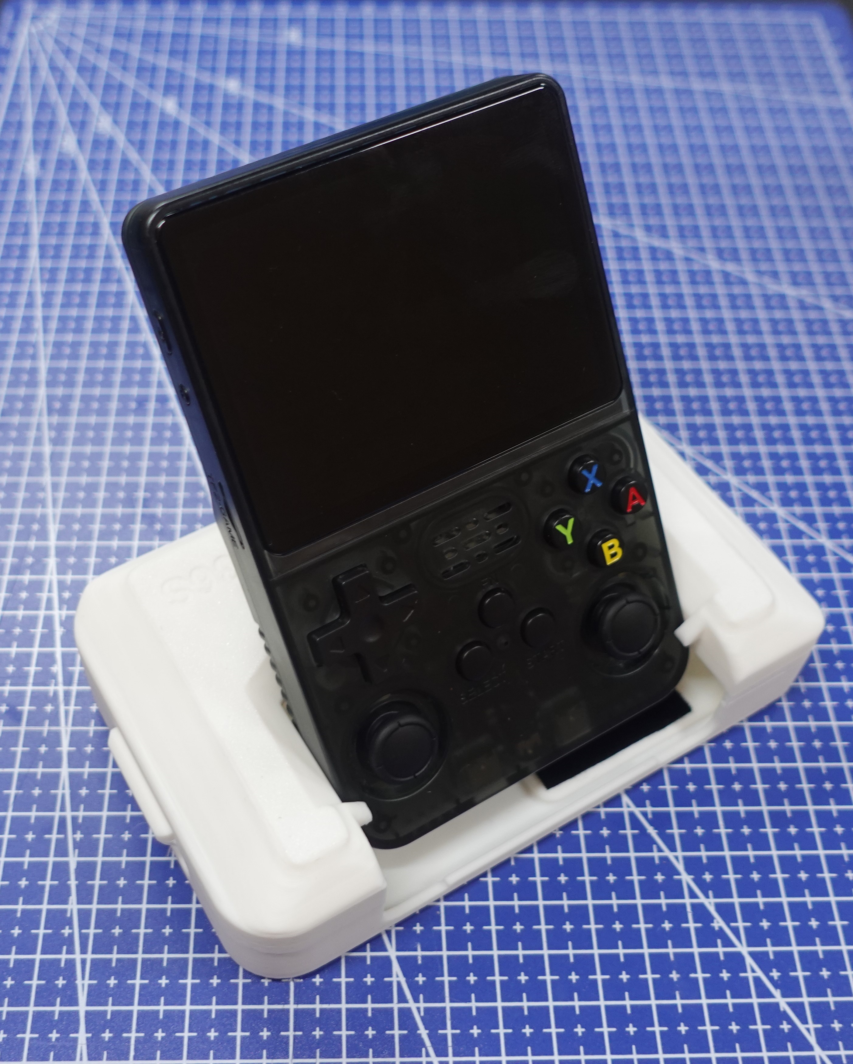 Miniatura 4 do modelo 3D R36S Grip Case