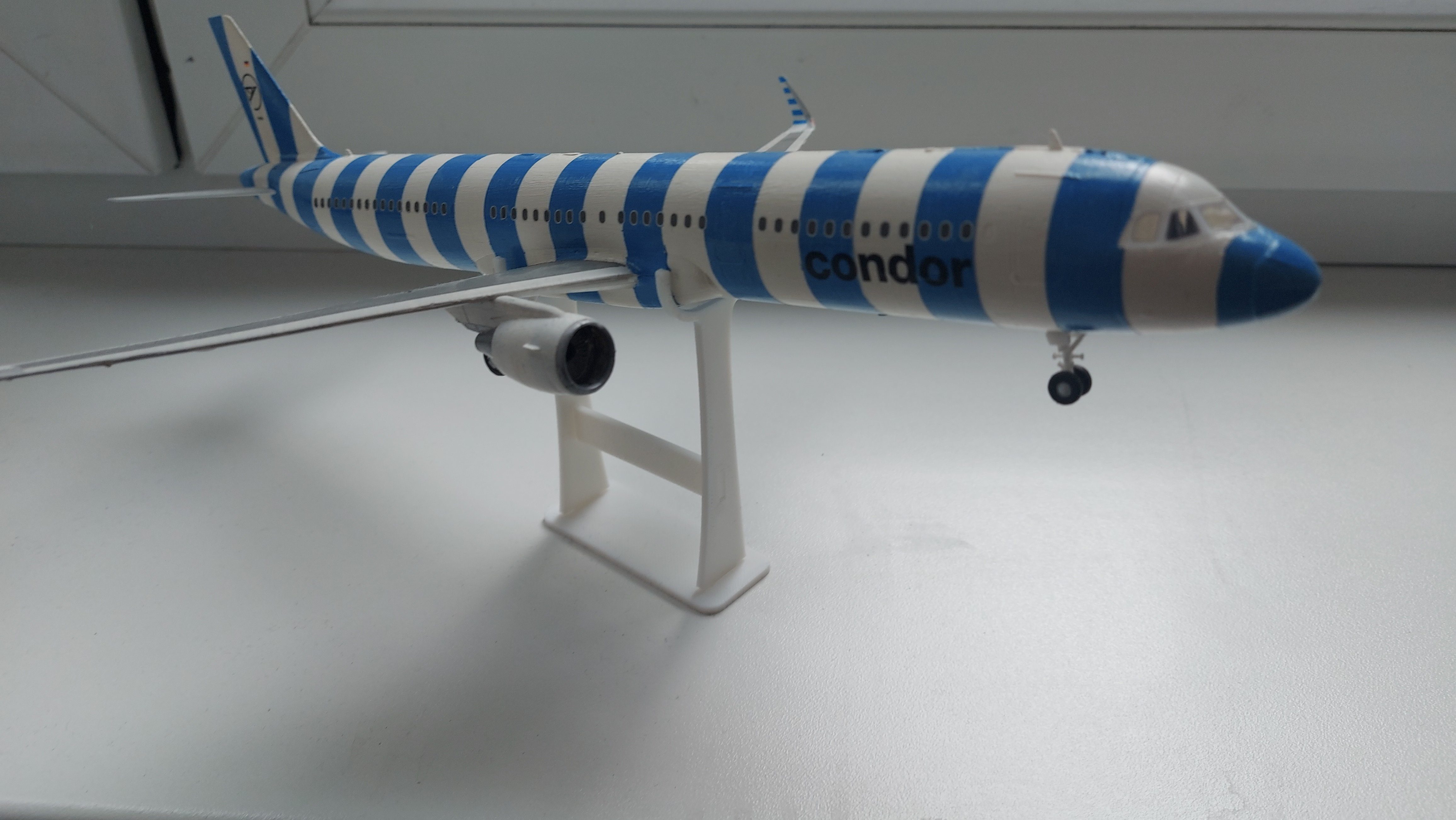 Model plane stand