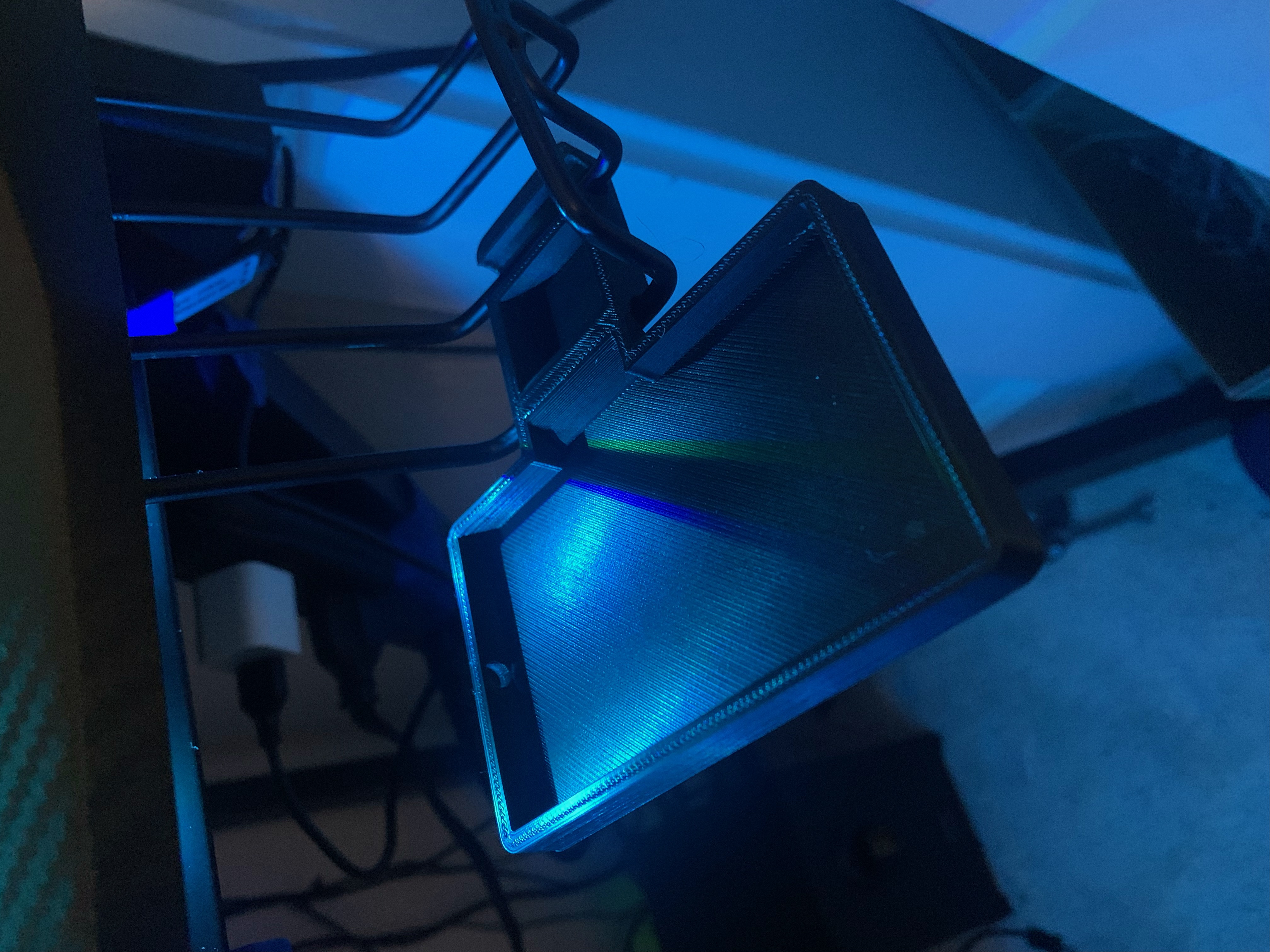 Miniatura 2 do modelo 3D RGB remote Holder