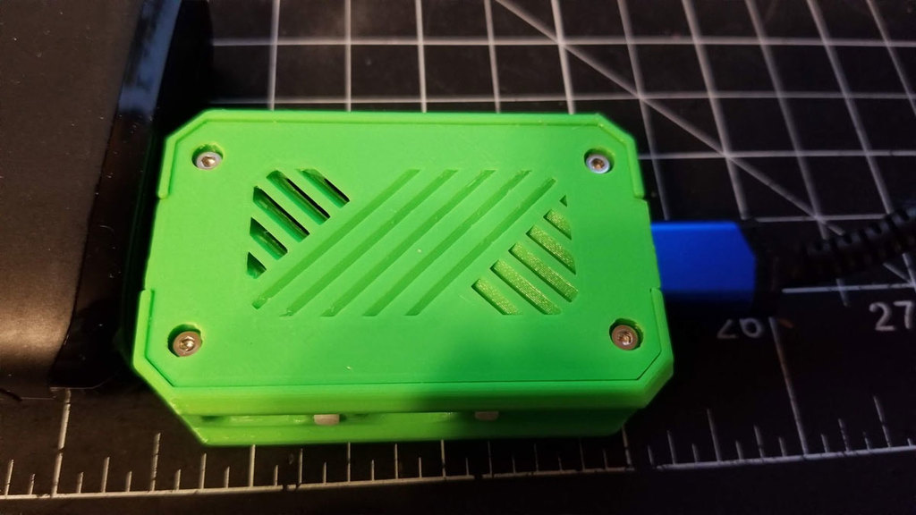 USB Volt Meter / USB Multimeter Case by MyStoopidStuff Download free