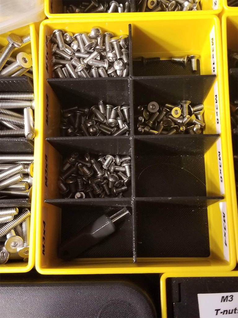 Mini Magnet Hardware Pickup Tool — thumbnail 3