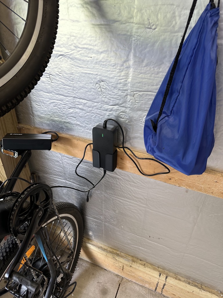 Rattan Pathfinder Charger Mount by jomiller97 Download free STL model