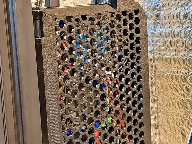 Sovol SV06/SV06+ Board enclosure honeycomb configurable cover