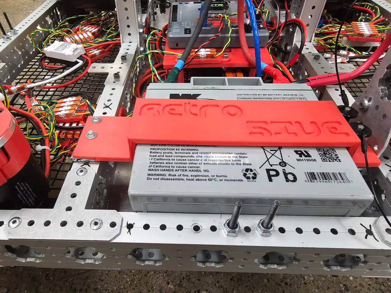 R5 Battery Hold Down by 2Wired | Download free STL model | Printables.com
