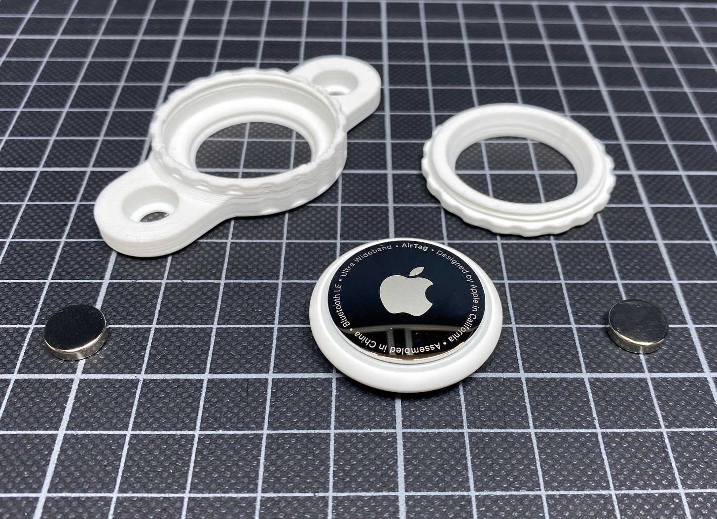 Magnetic AirTag Case for different magnet sizes (AirTag Magnet-Box)