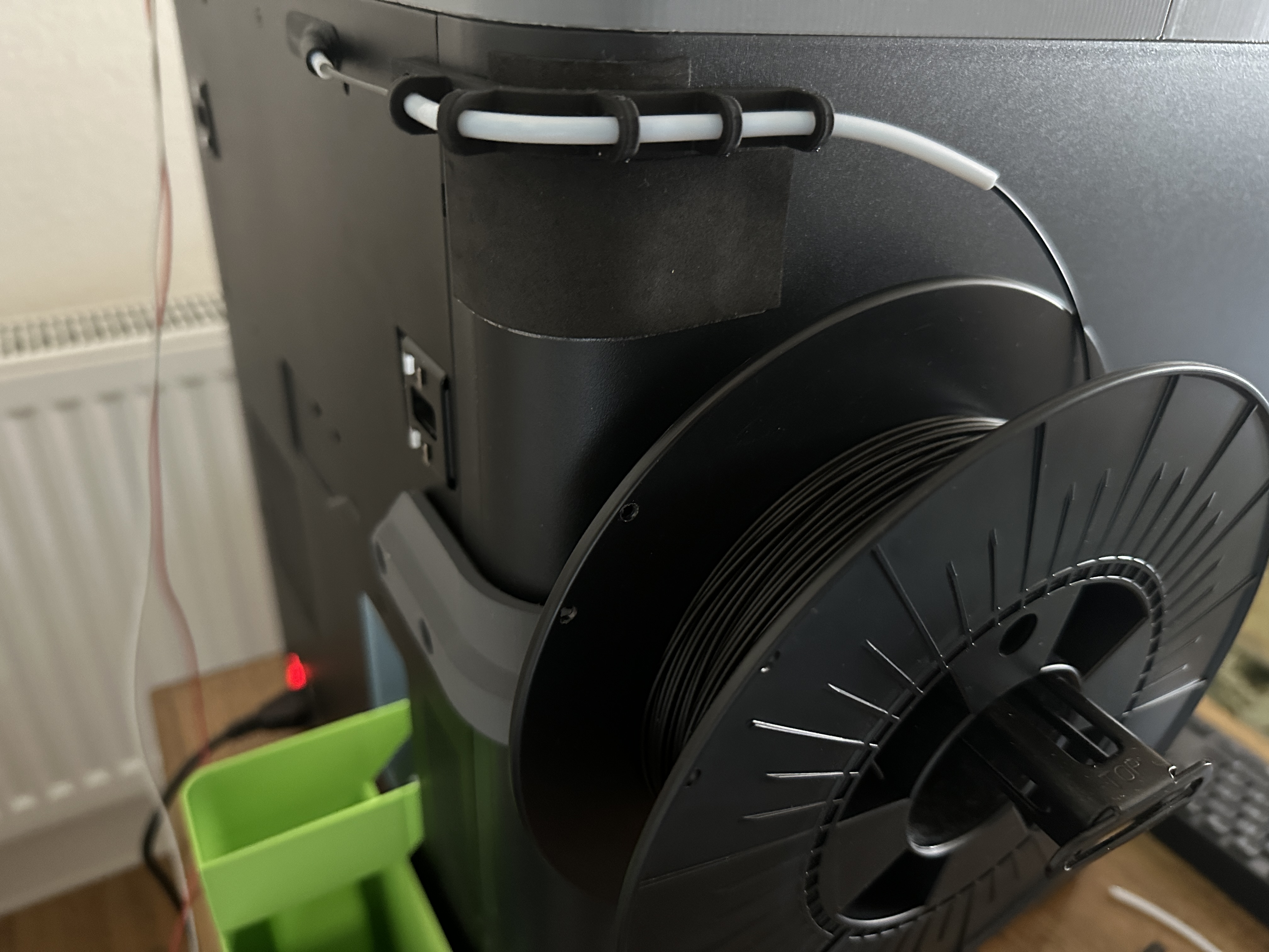 Filament Guide for Side Spool Holder for Bambu Lab P1s by Chris ...