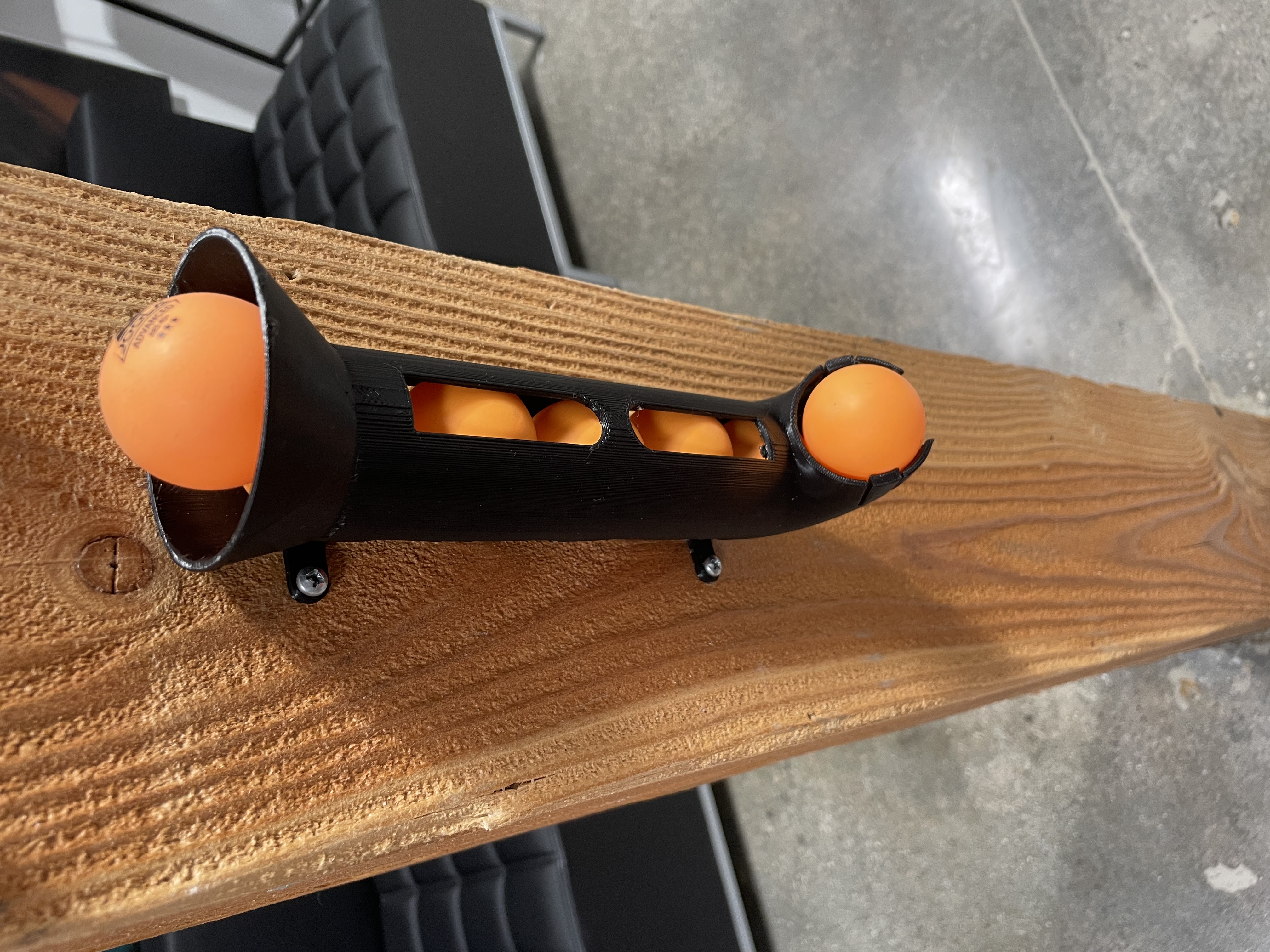 Table Tennis / Ping Pong Ball Dispenser