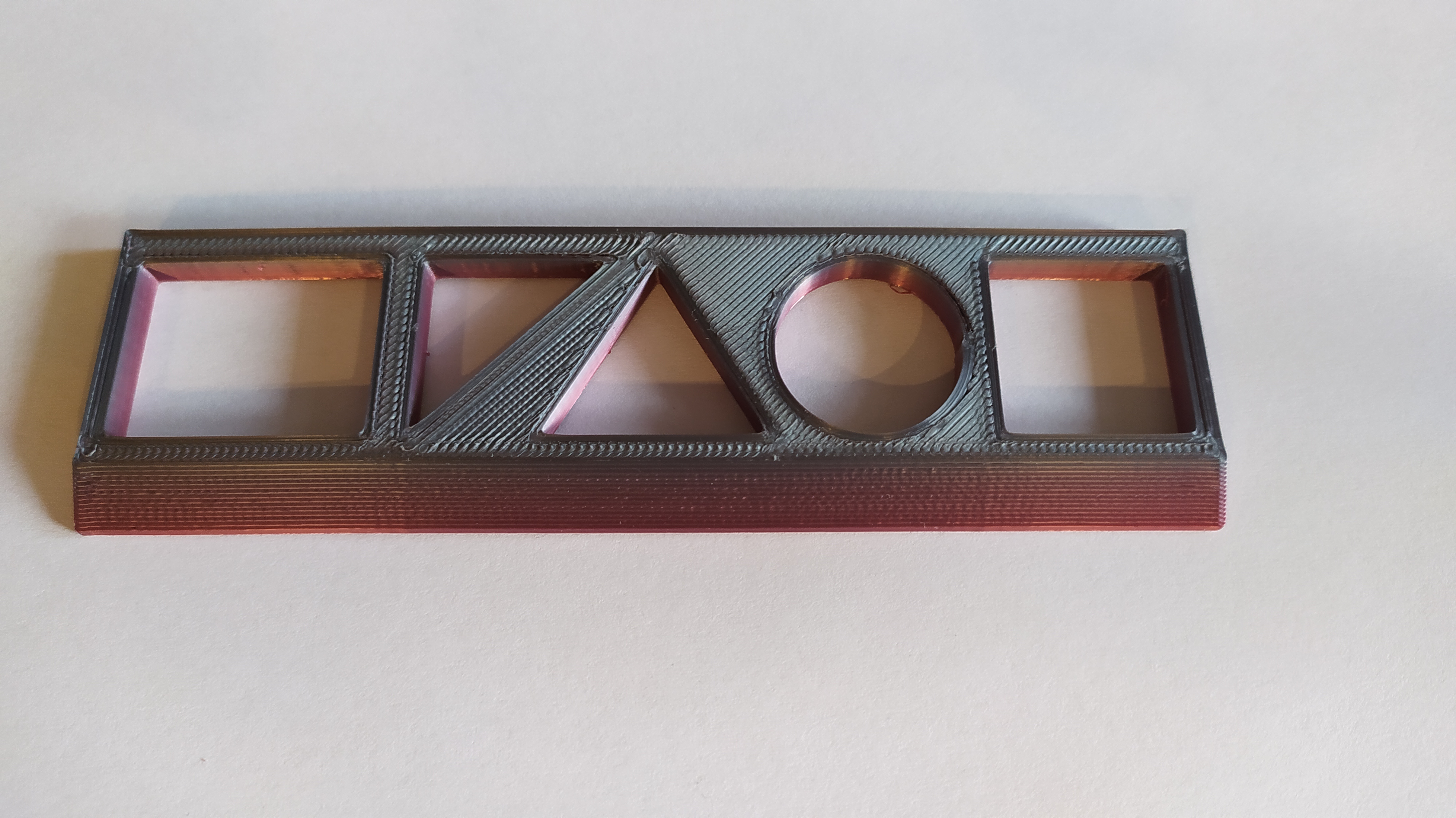 Ruler with simple geometric shapes 140mm