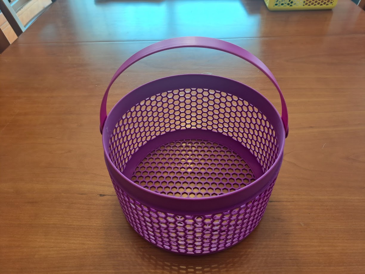 Miniatura 3 do modelo 3D Round Basket with Handle