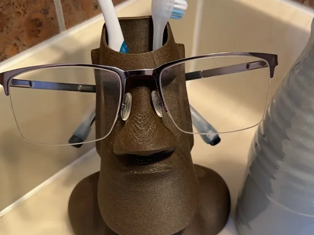 Moai Eyglasses and Toothbrush/Pen Holder