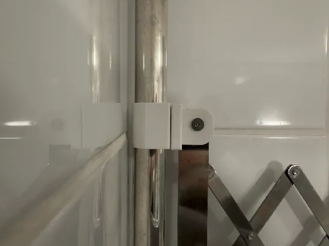 mounting bracket to mount on 25mm shower rails