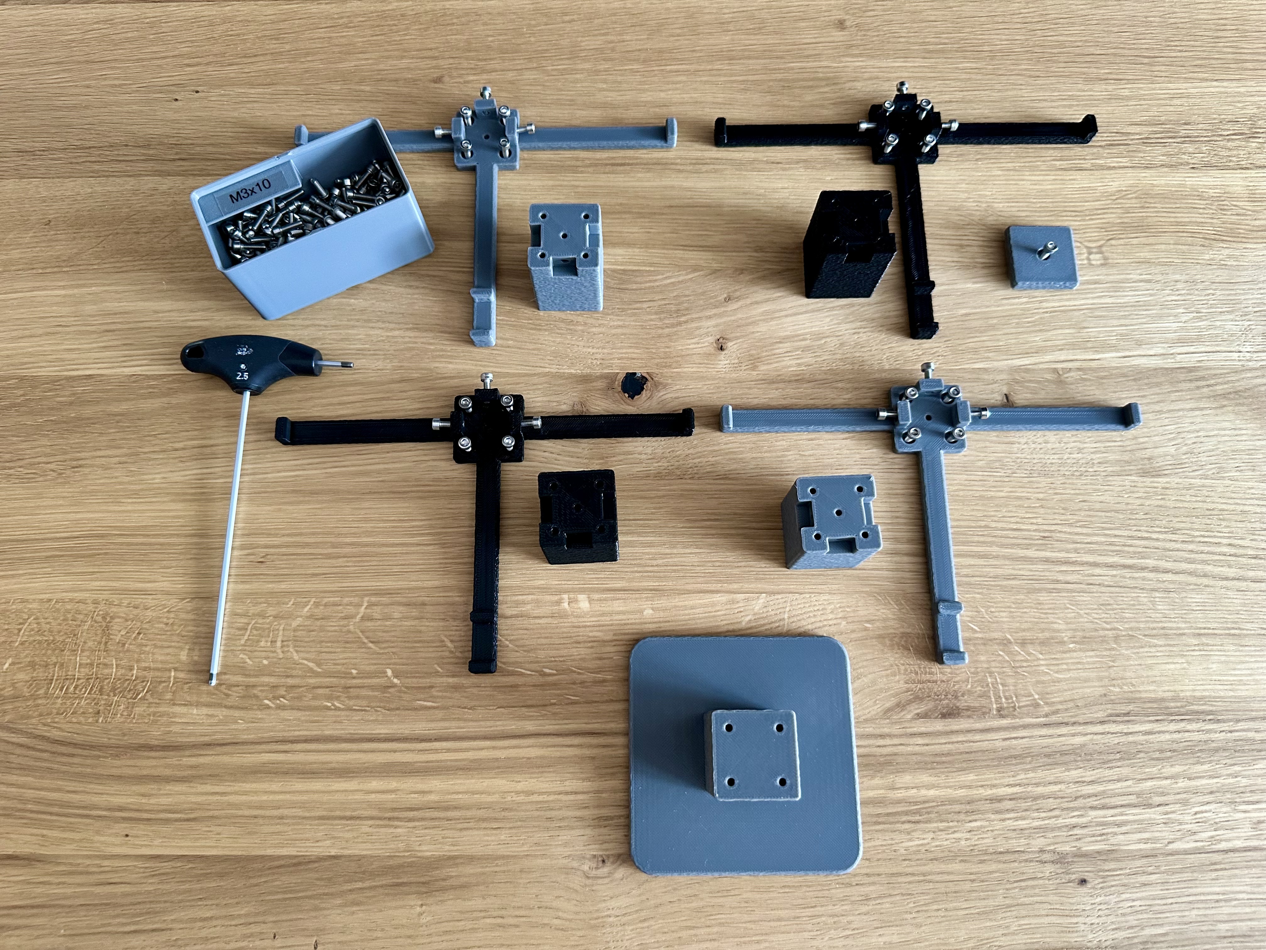 Miniatura 16 do modelo 3D Modular Glasses Holder