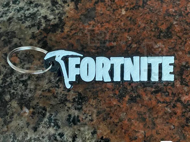 Fortnite keychain v8
