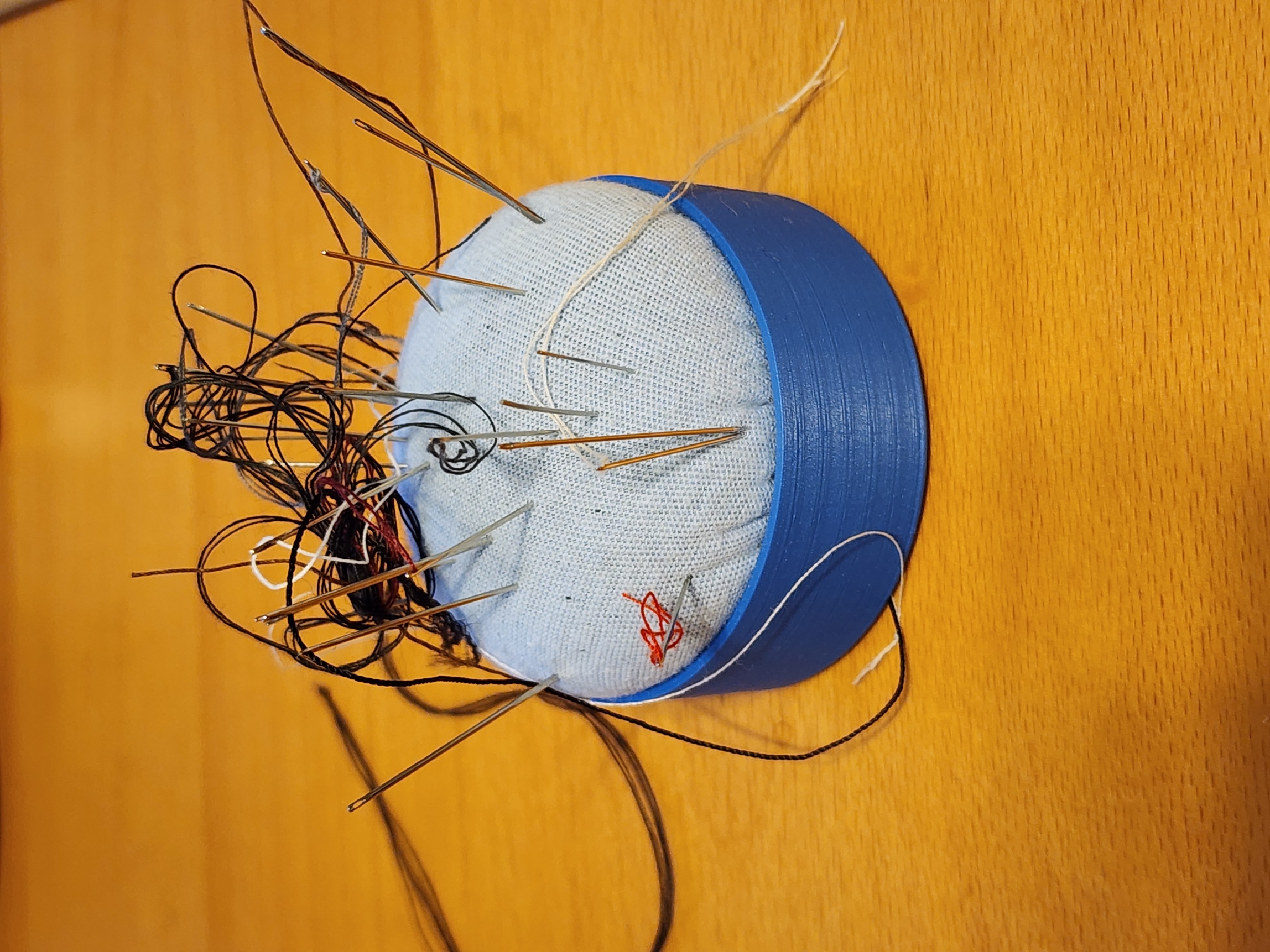 Pin cushion