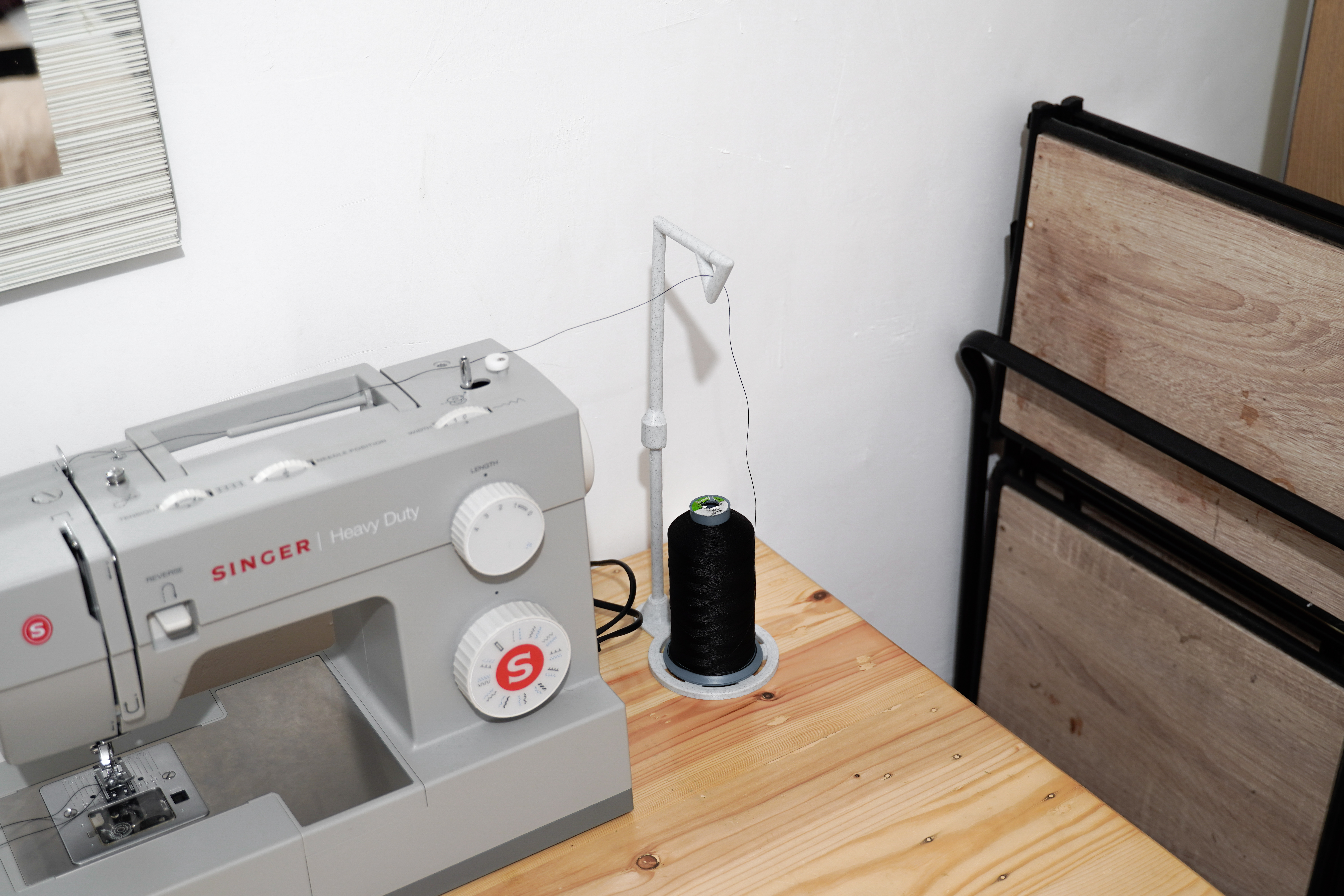 Miniatura 2 do modelo 3D Large Spool Thread Holder for Sewing Machine