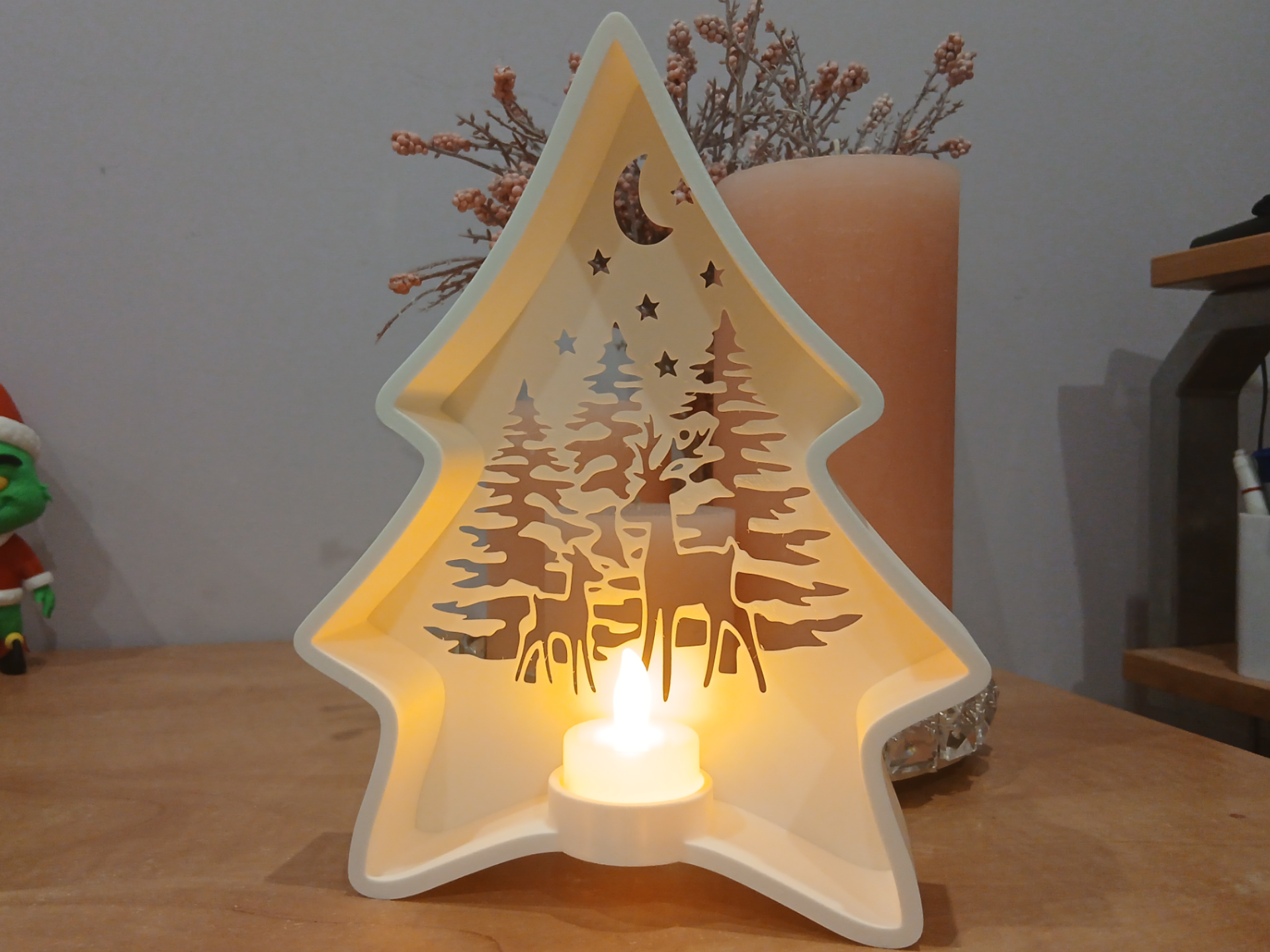 Christmas Tree Tealight Holder with Forest Scene