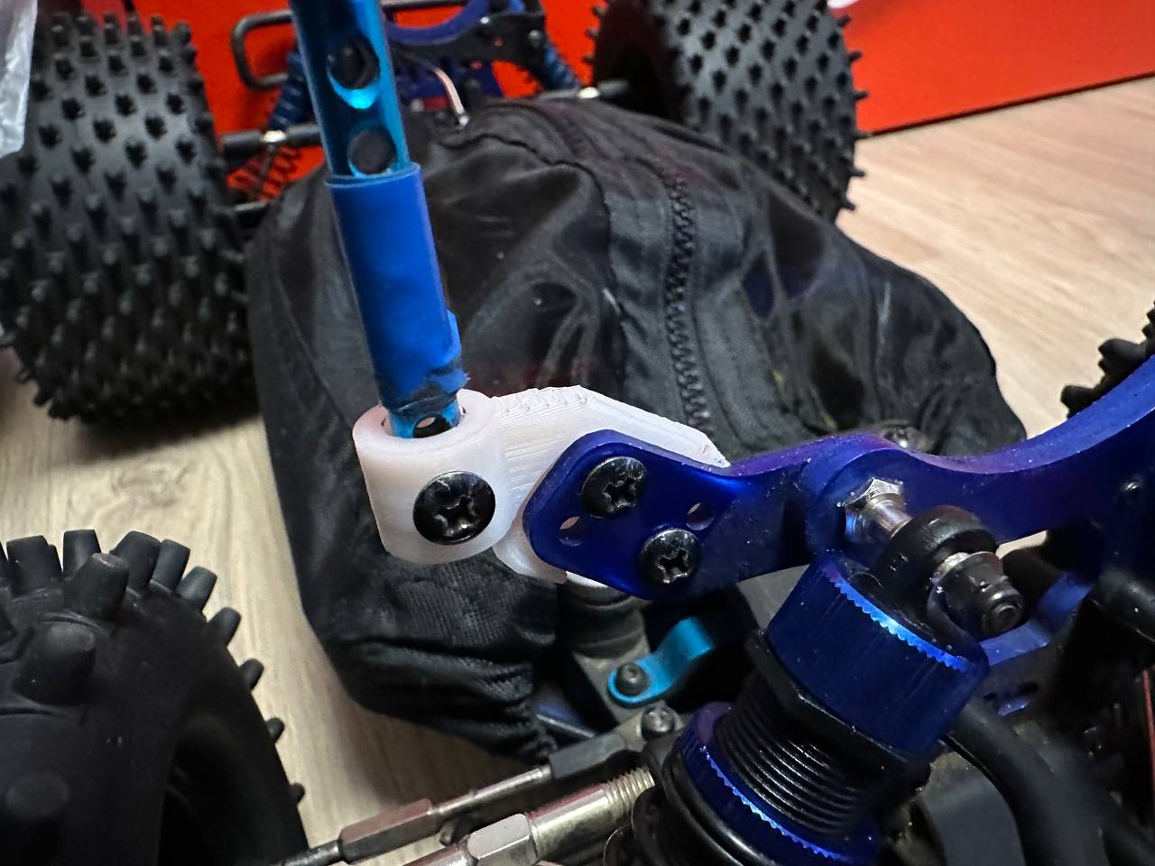 HSP Rear Body Post Mounts 1:8 HSP62017
