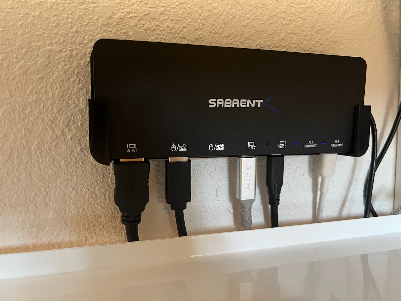Wall Mount - Sabrent 2-Port USB Type-C KVM Switch