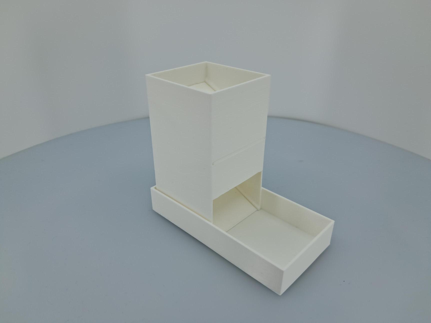 Simple dice tower