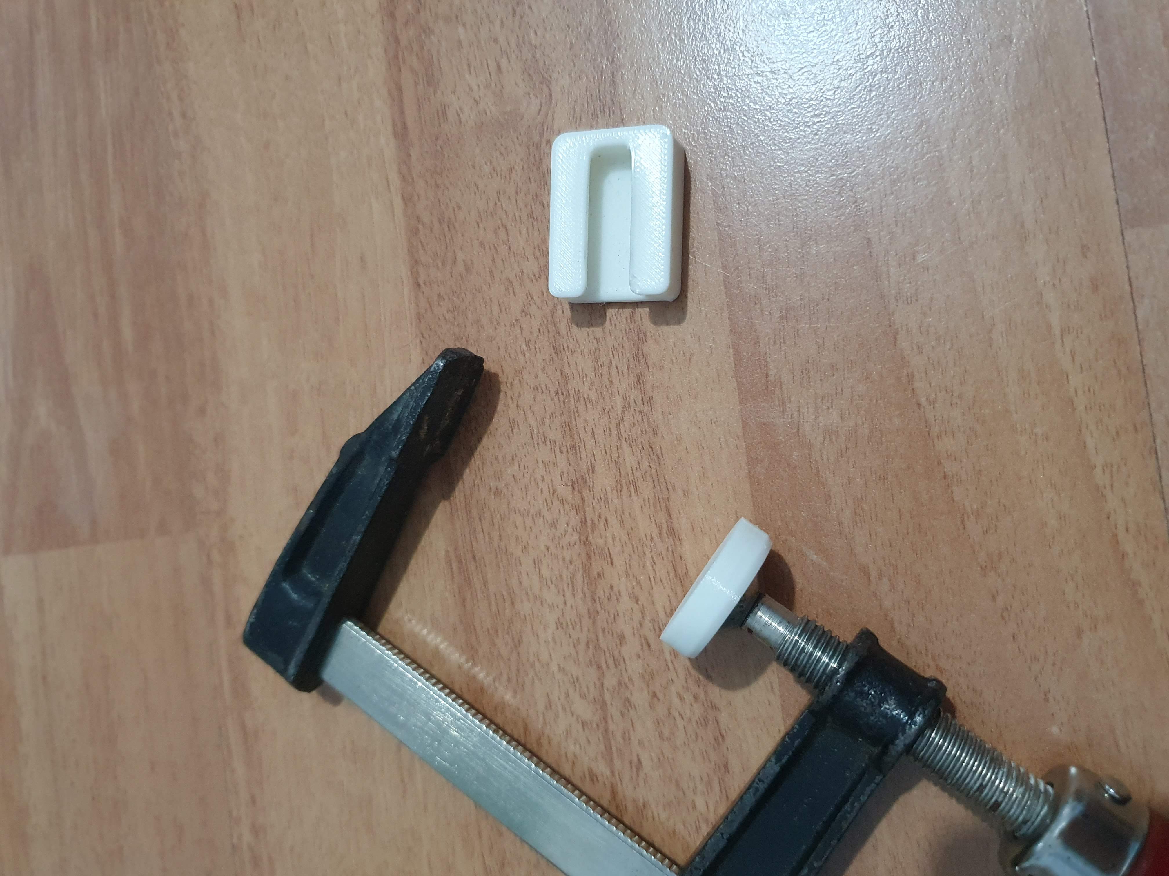 Miniatura 2 do modelo 3D metal clamp flex tips