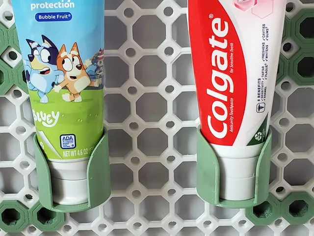 Multiboard - Toothpaste Holder