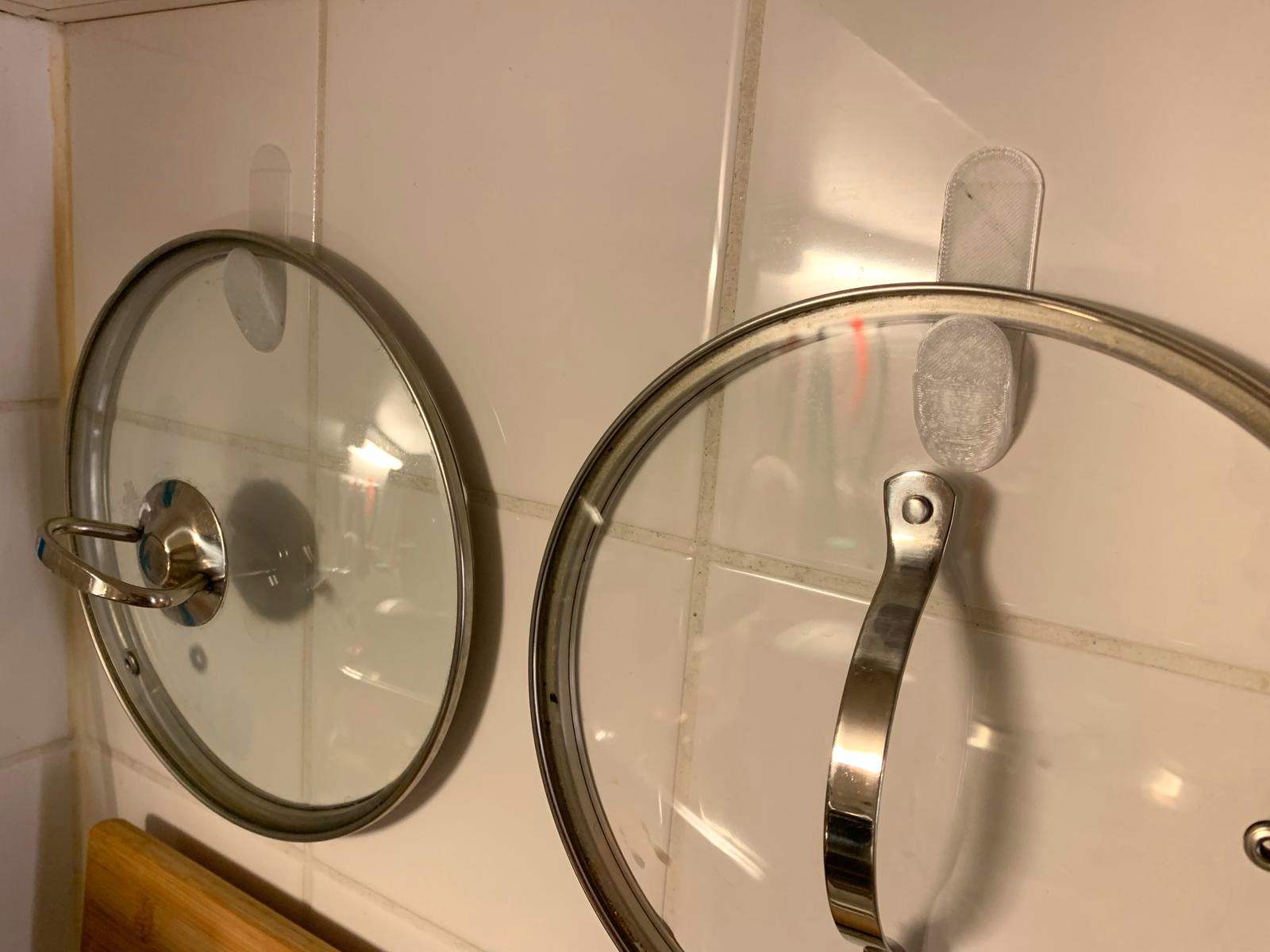 Pot lid holder (adhesive)