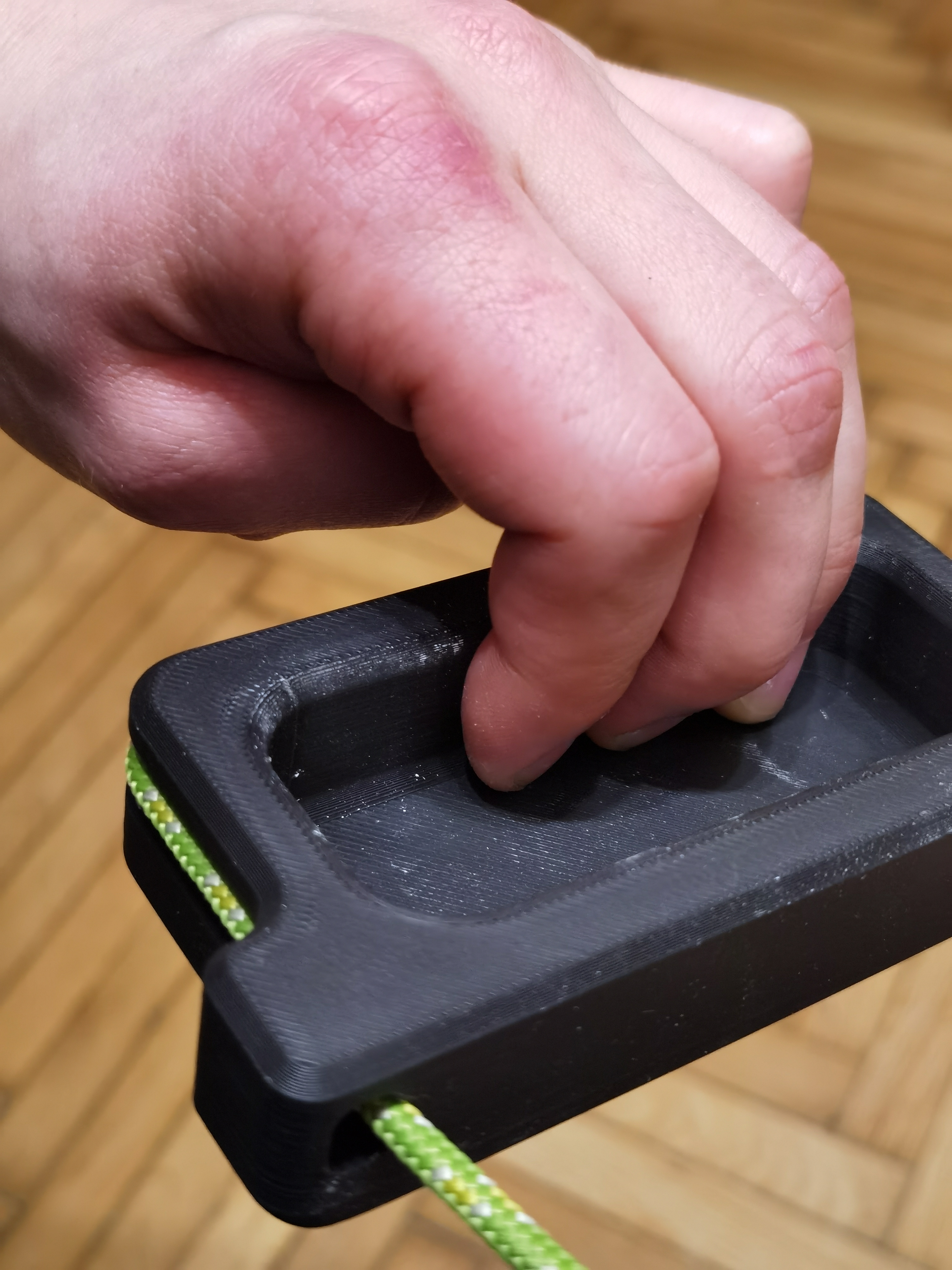 Climbing fingerboard