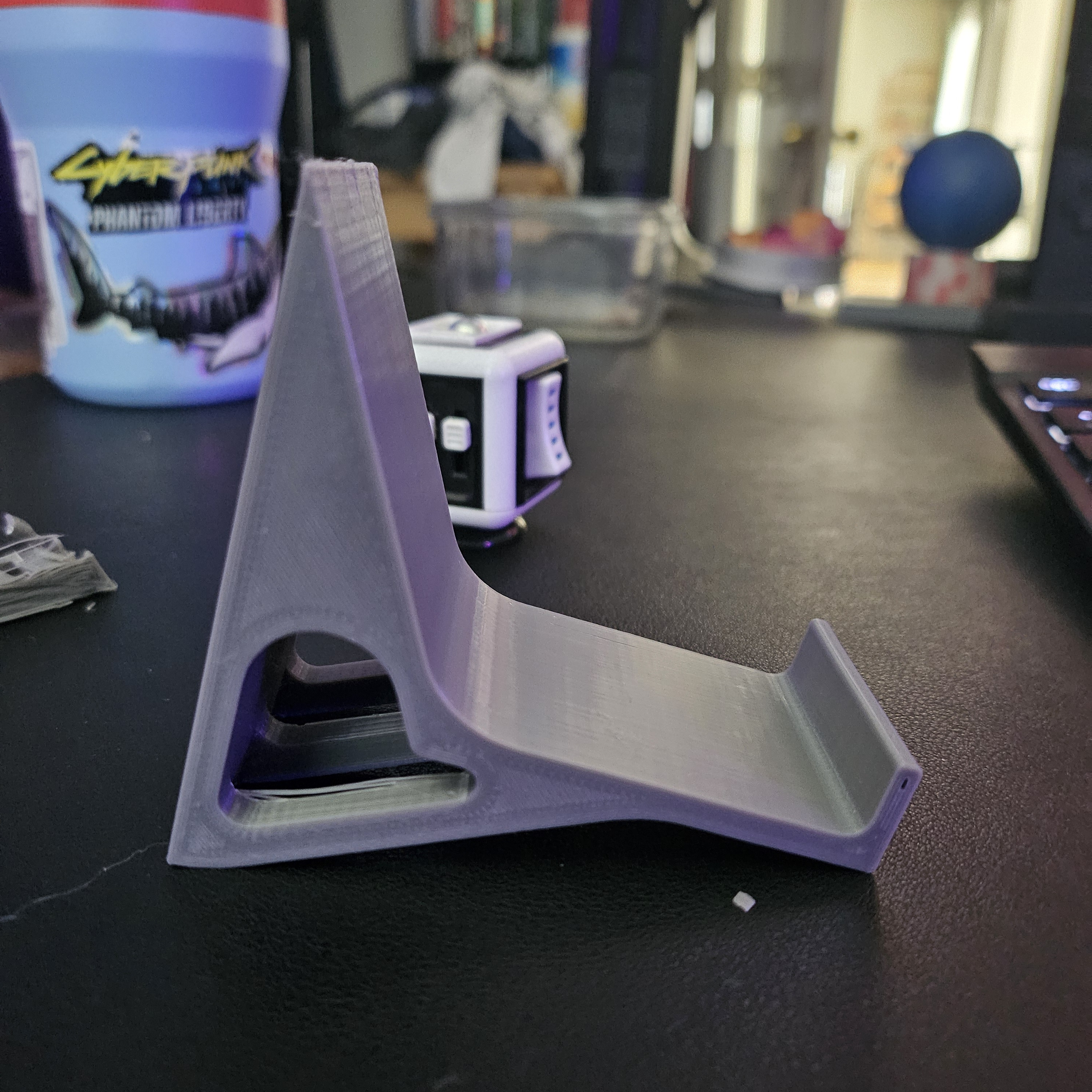 Miniatura 4 do modelo 3D Parametric Wall-Mountable Headset Holder