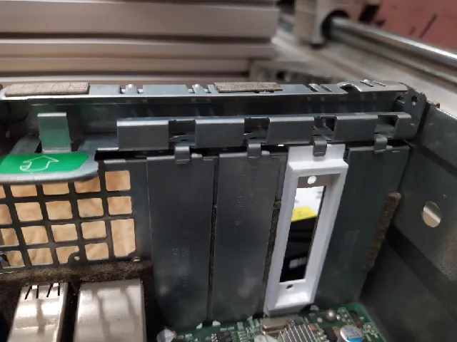 Low profile PCI bracket with DB25 hole