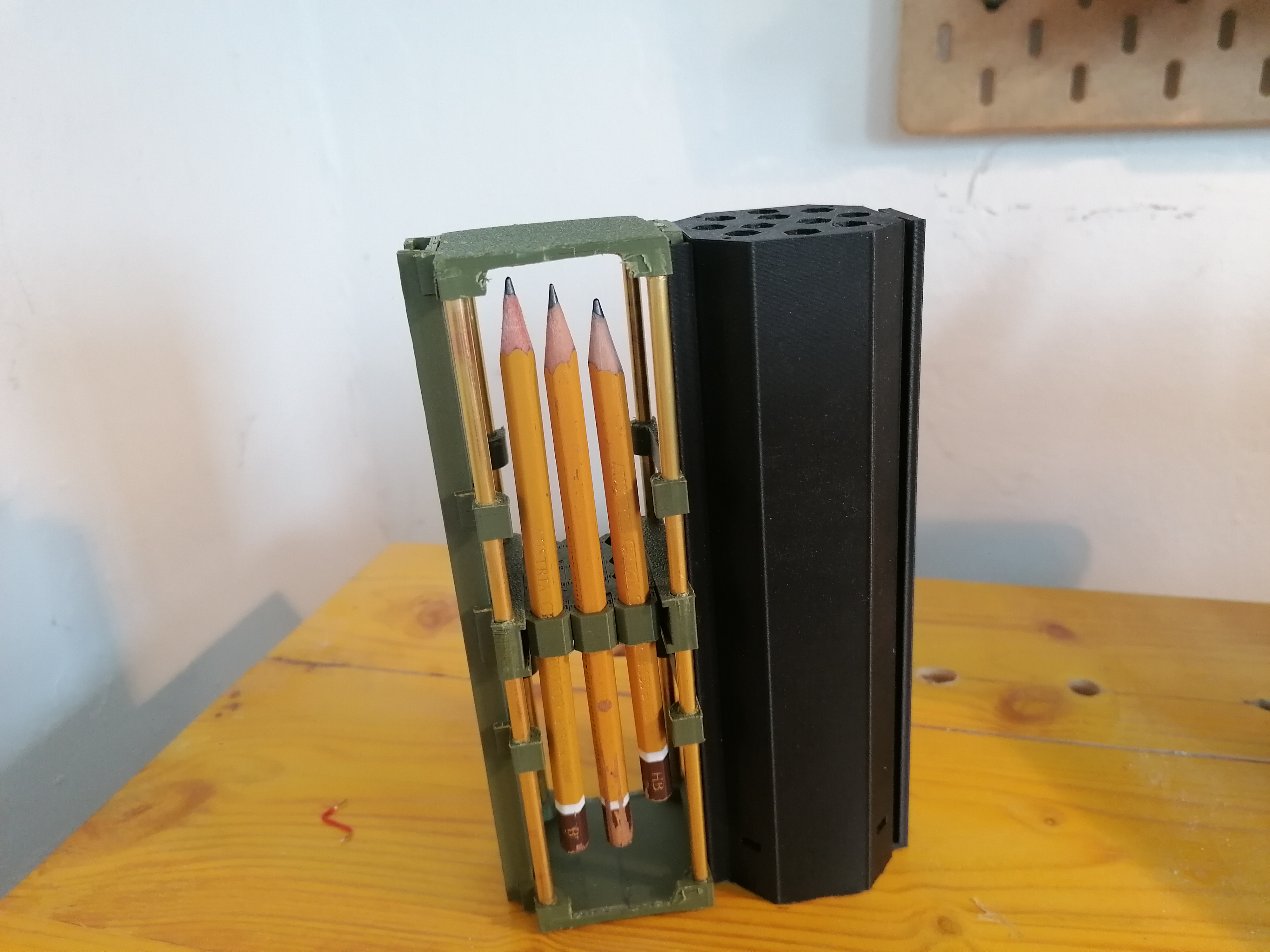 Modular Pen Holder/Pencil Case